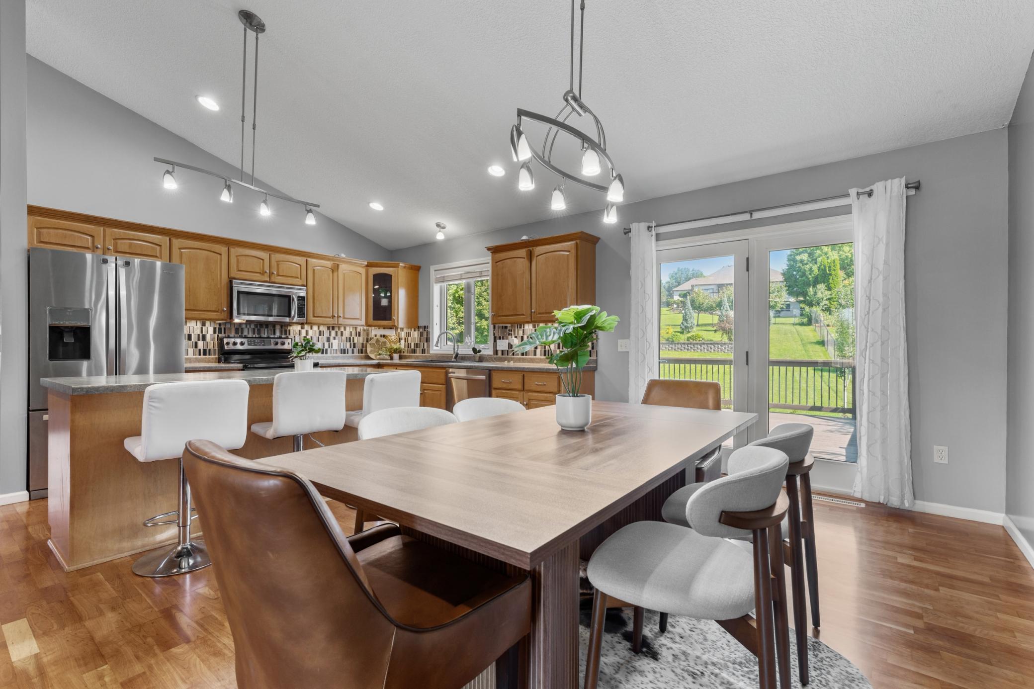 main property photo 5