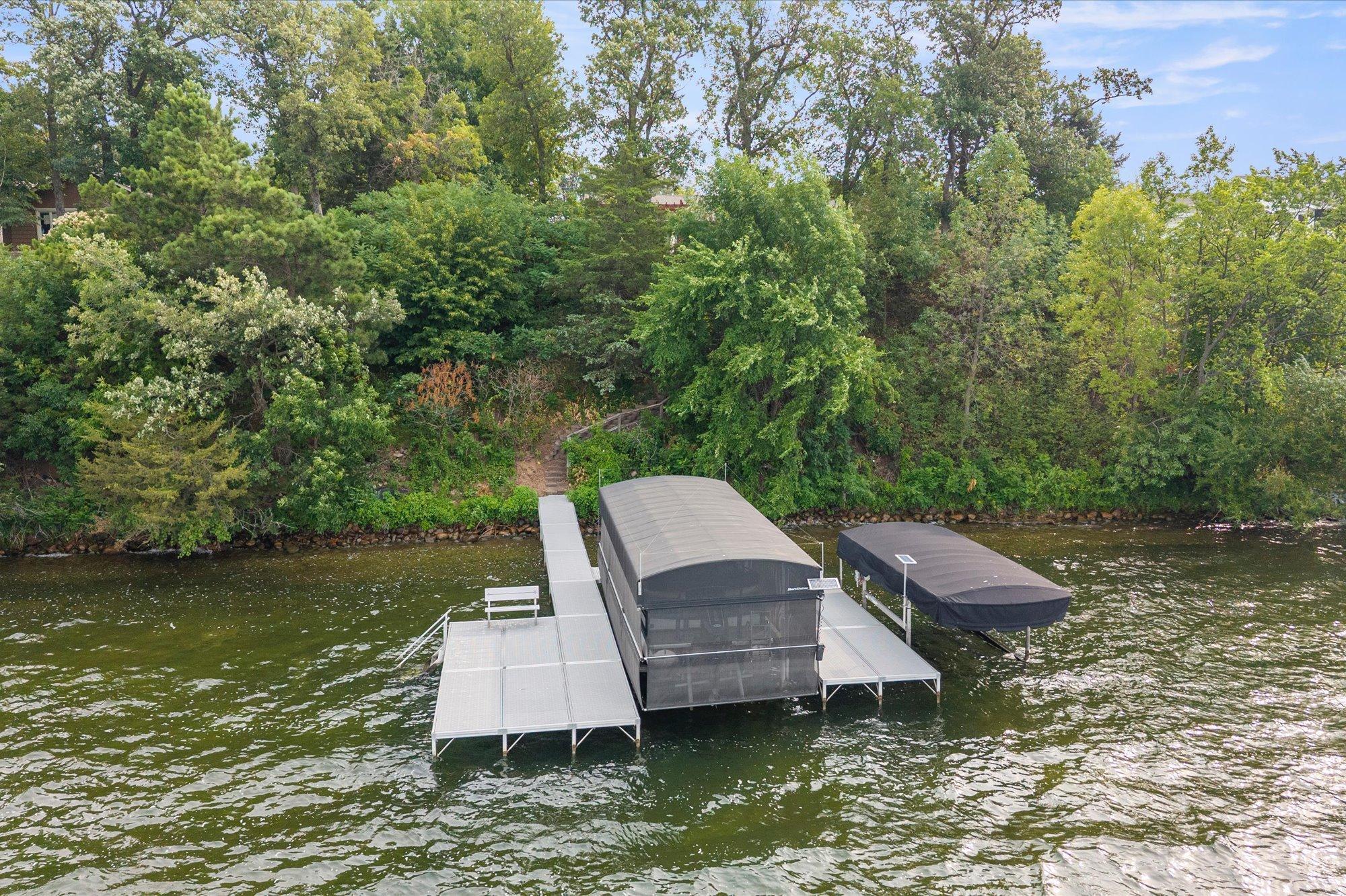 main property photo 33