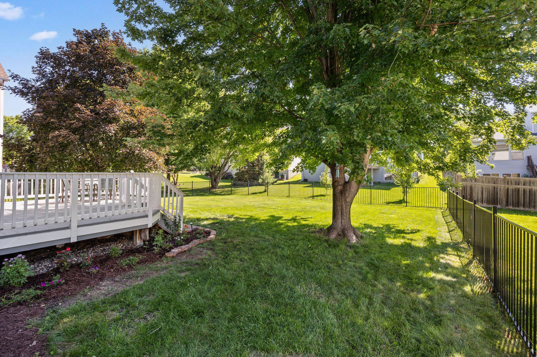 main property photo 28