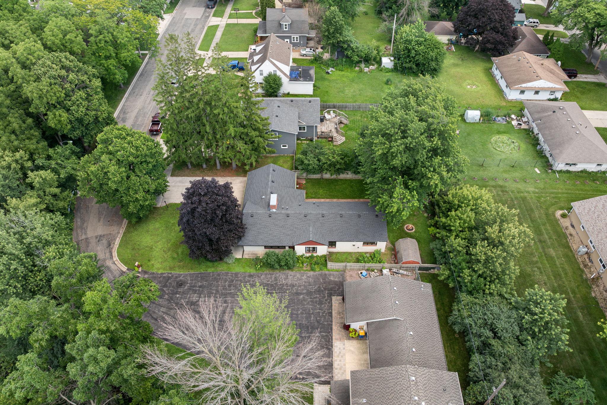 main property photo 38