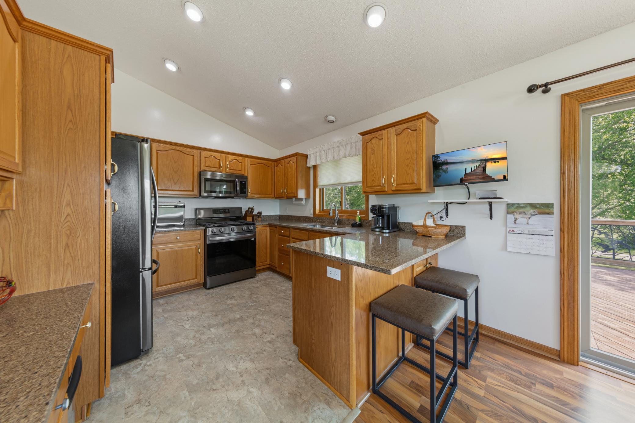 main property photo 16