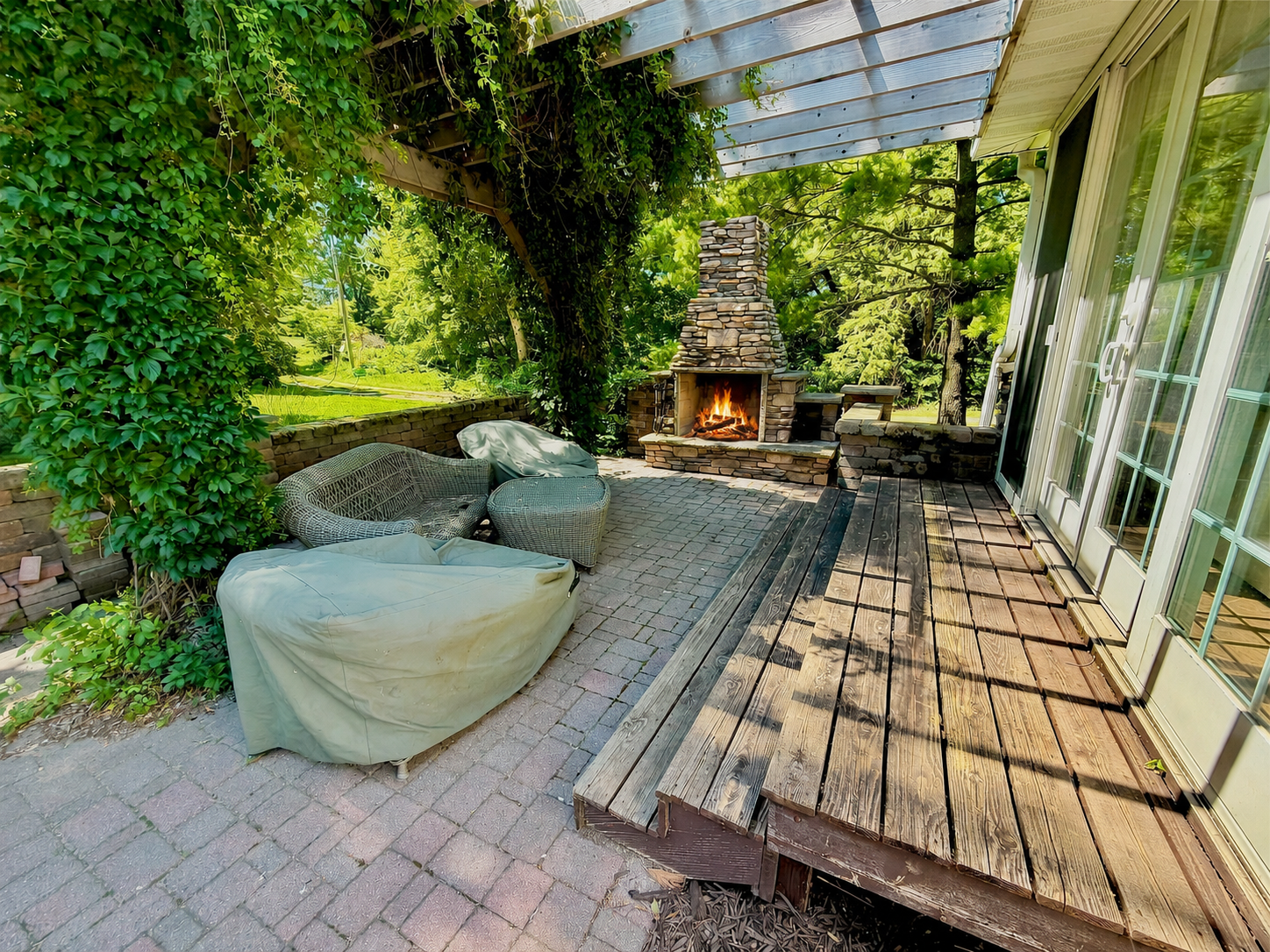 main property photo 11