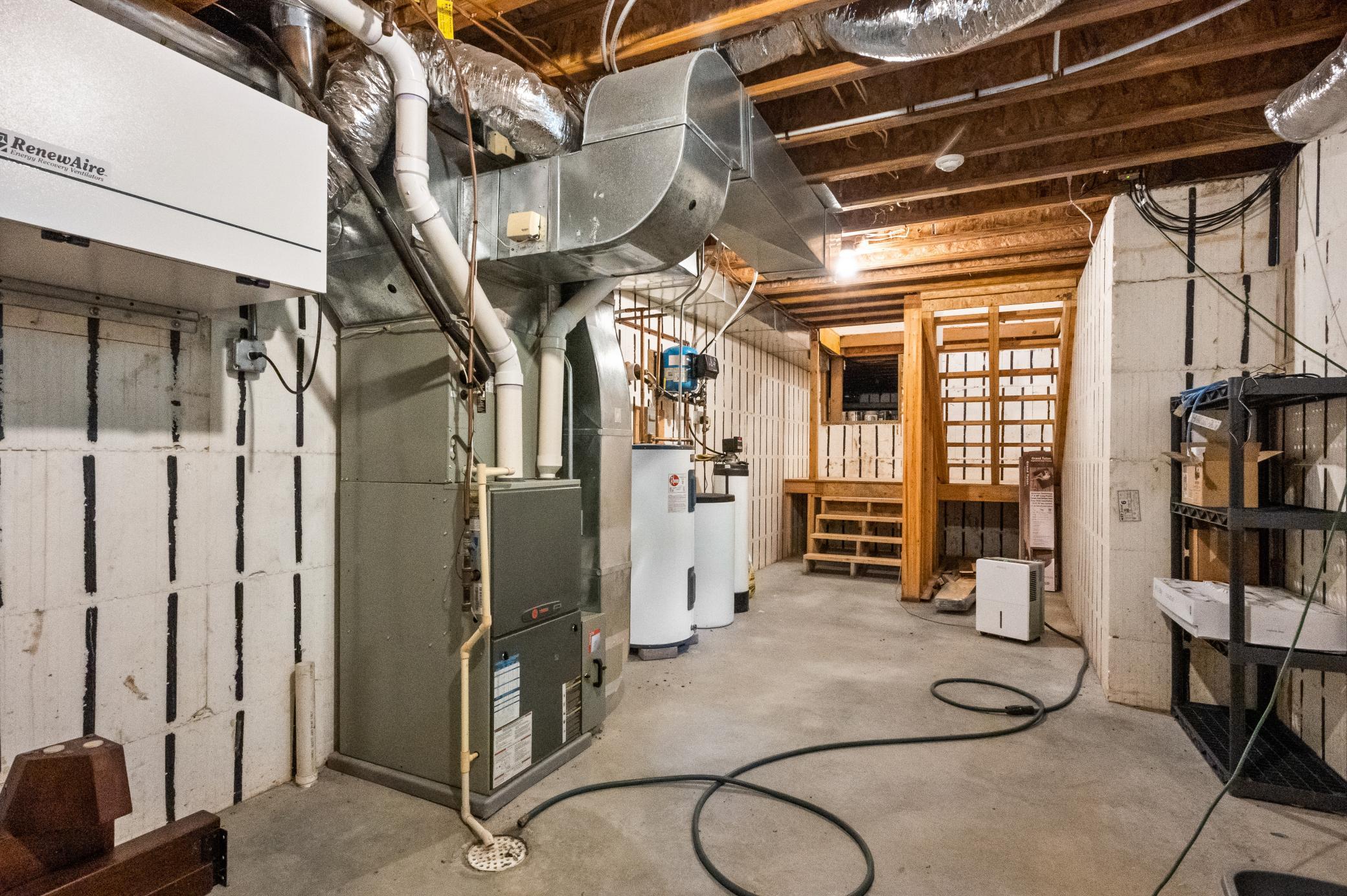 main property photo 90