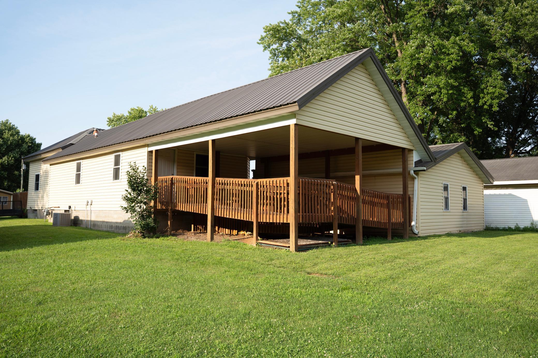 main property photo 13