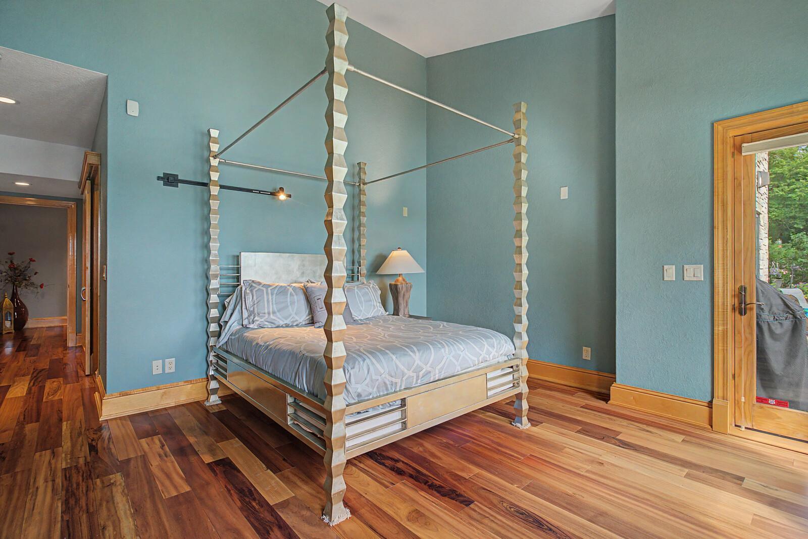main property photo 70