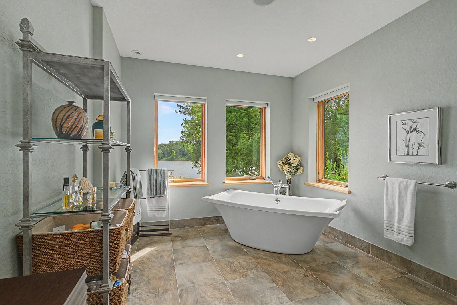 main property photo 77