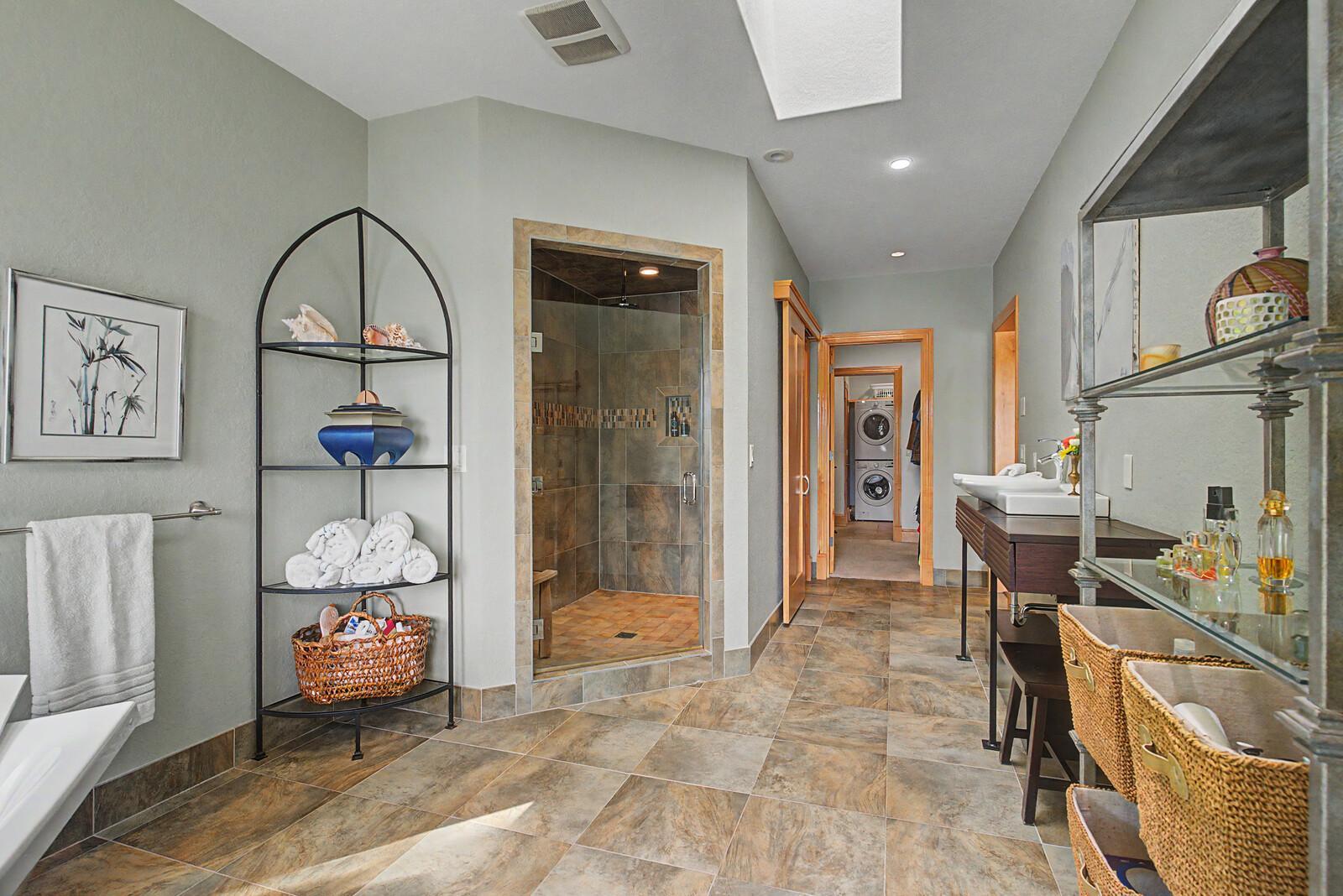 main property photo 80