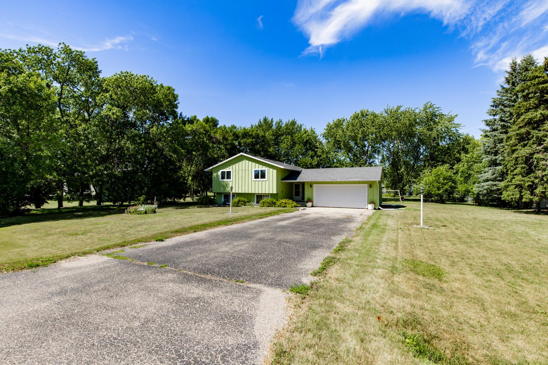 main property photo 3
