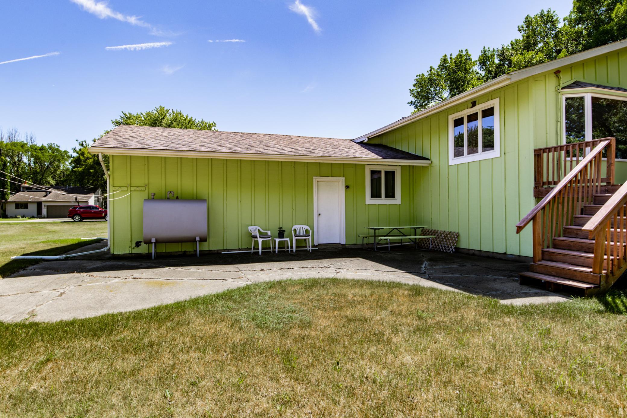 main property photo 50