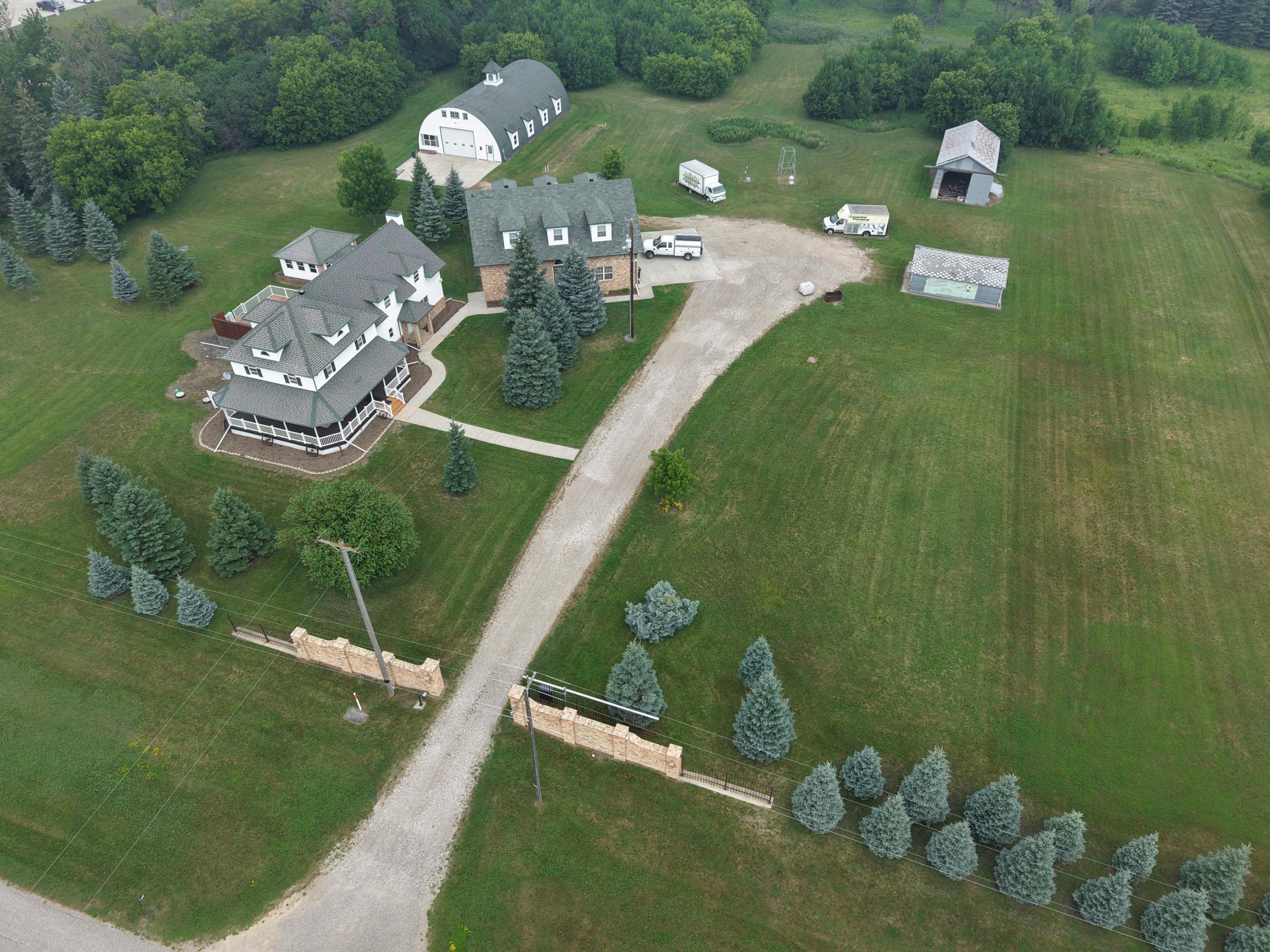 main property photo 5