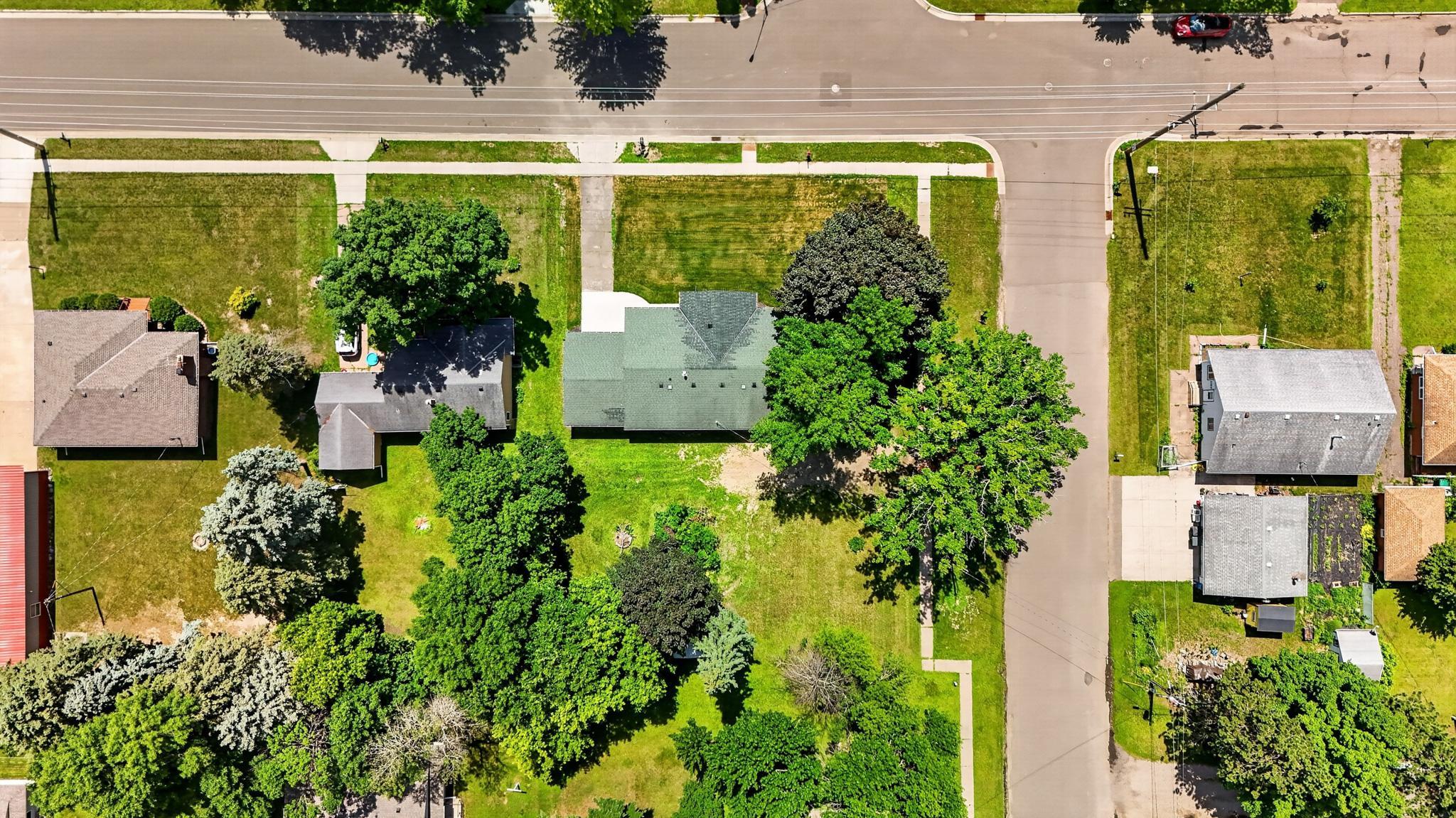 main property photo 50