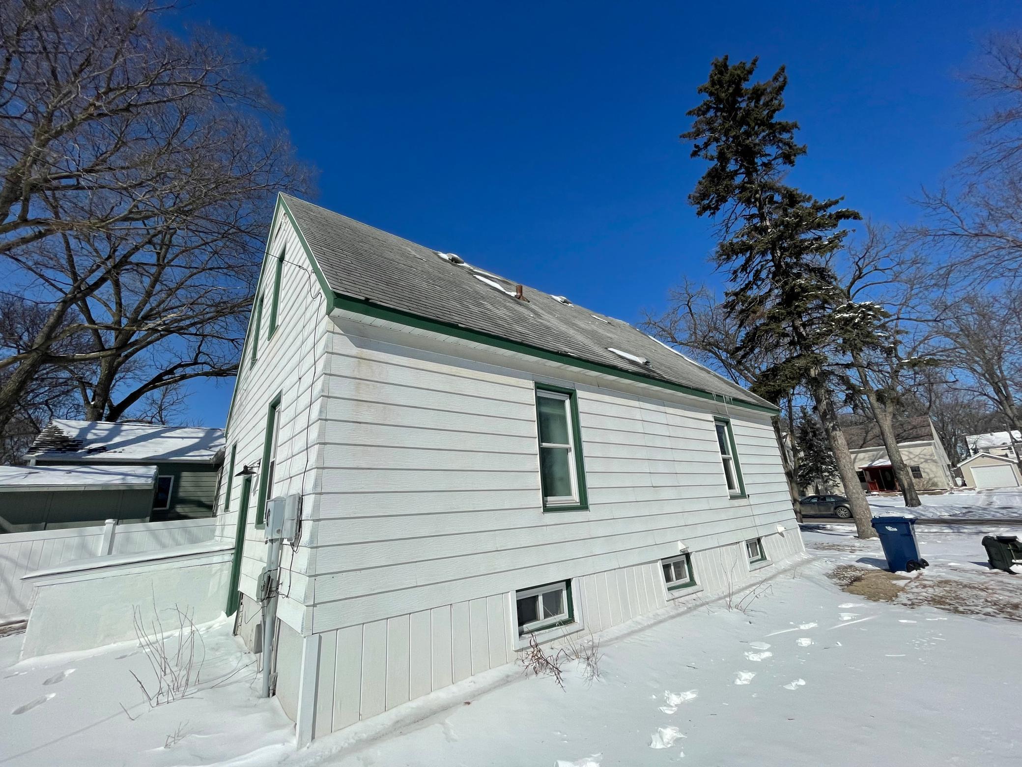 main property photo 16