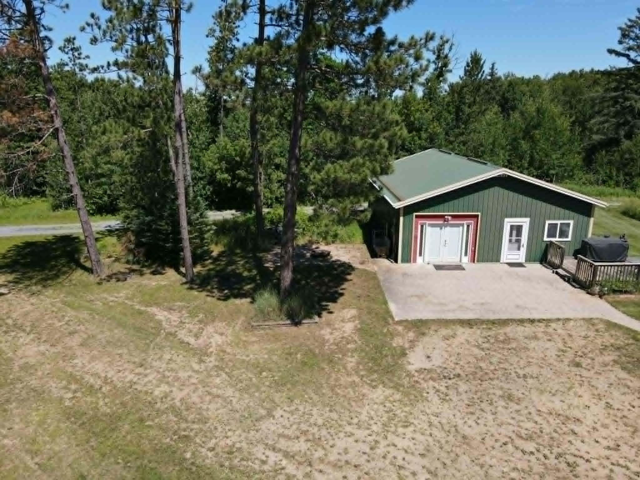 main property photo 13