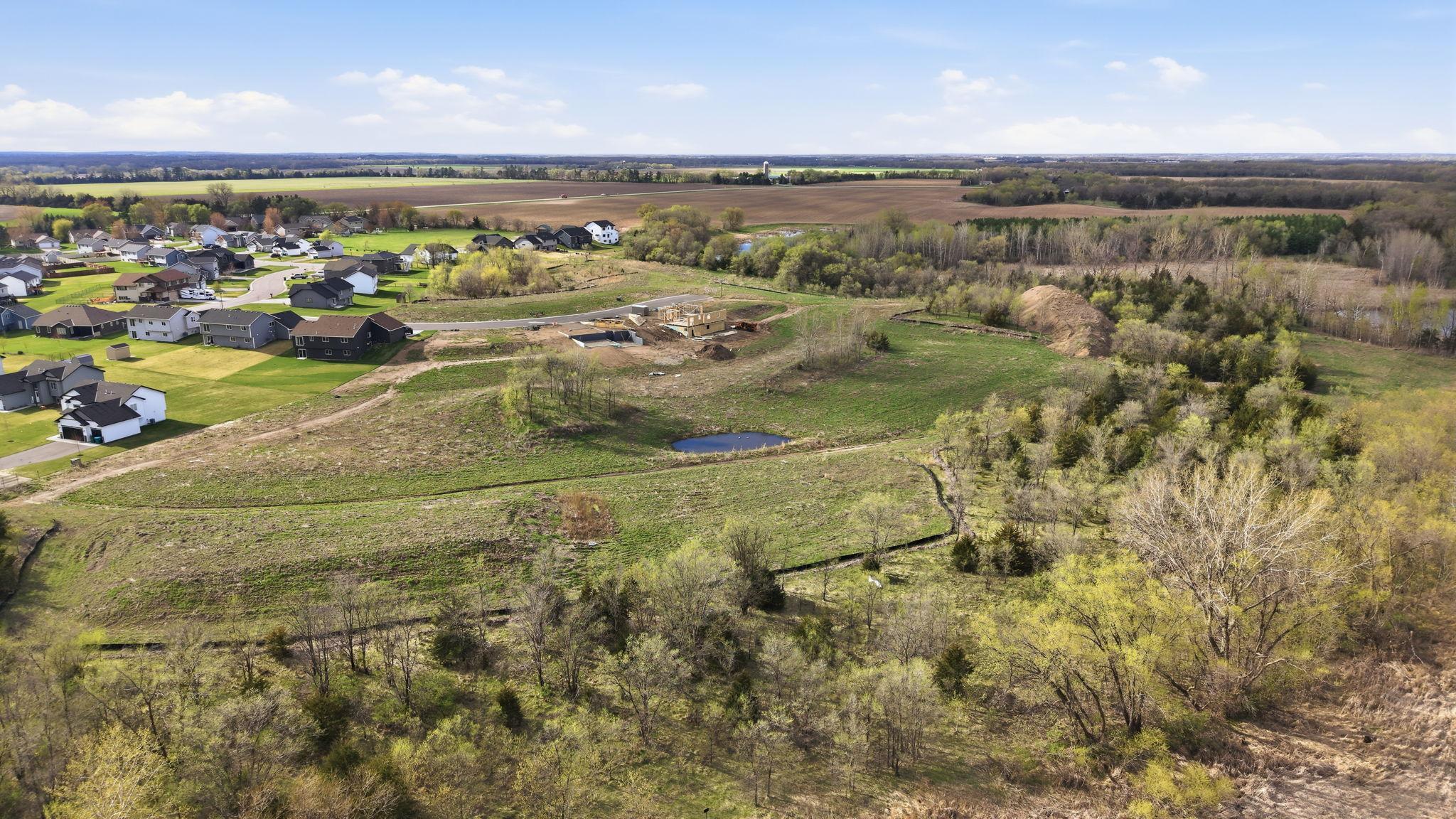 main property photo 16