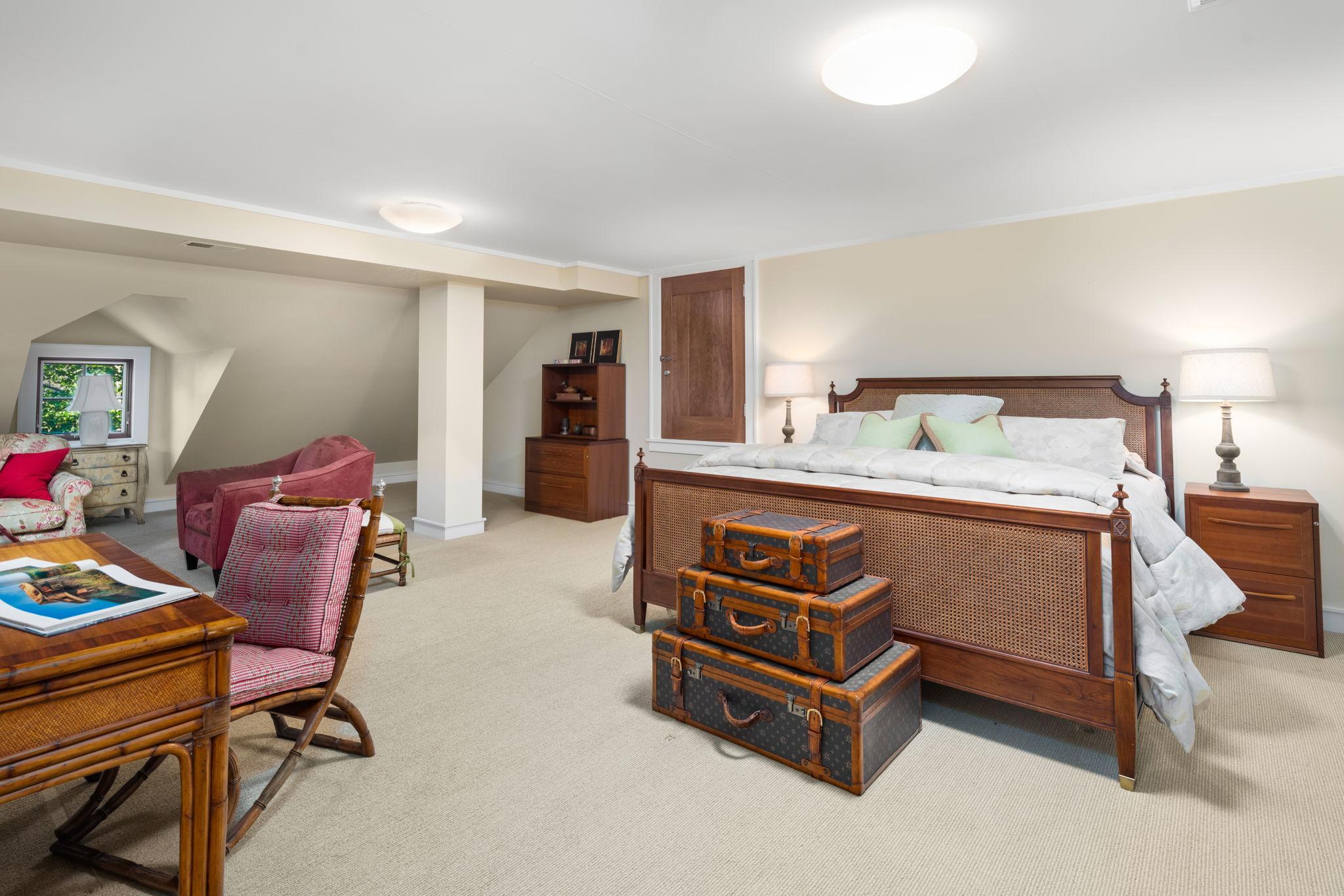main property photo 76