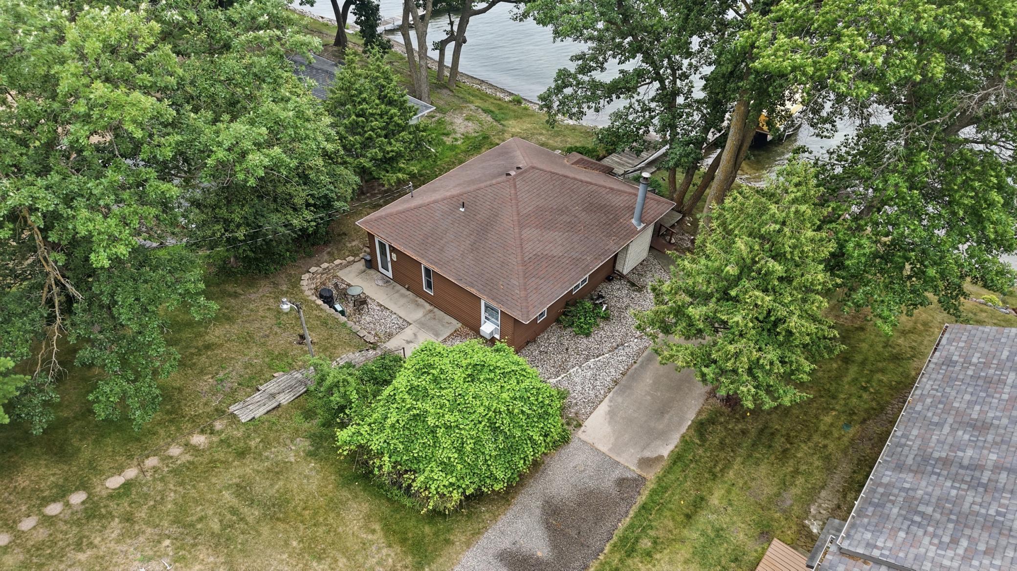 main property photo 27