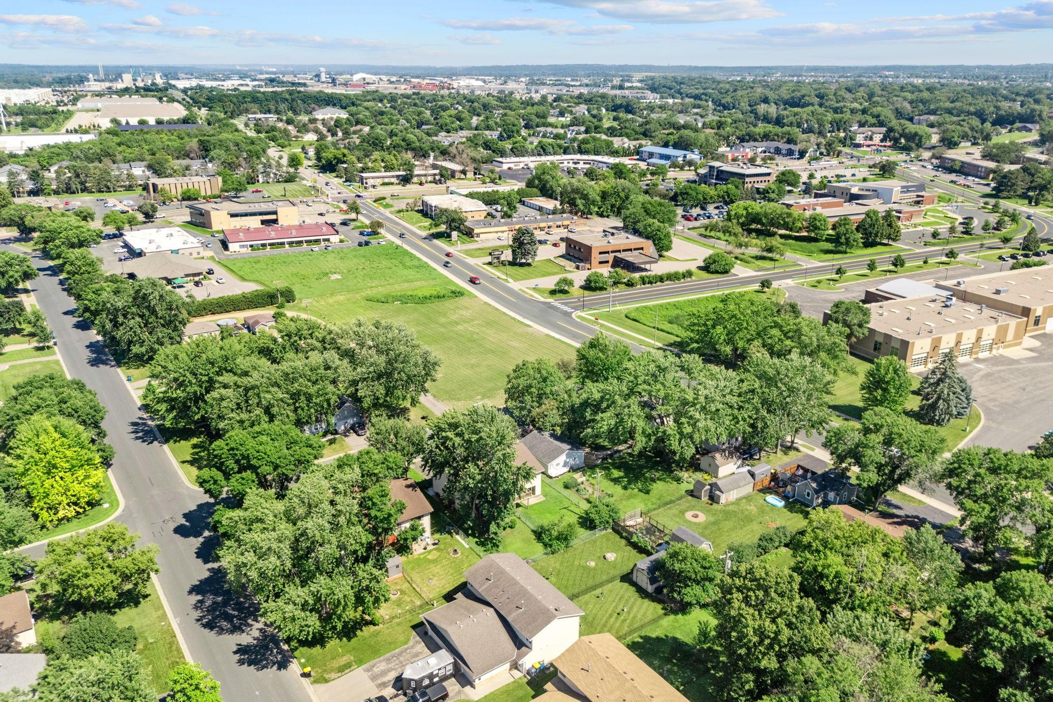 main property photo 30