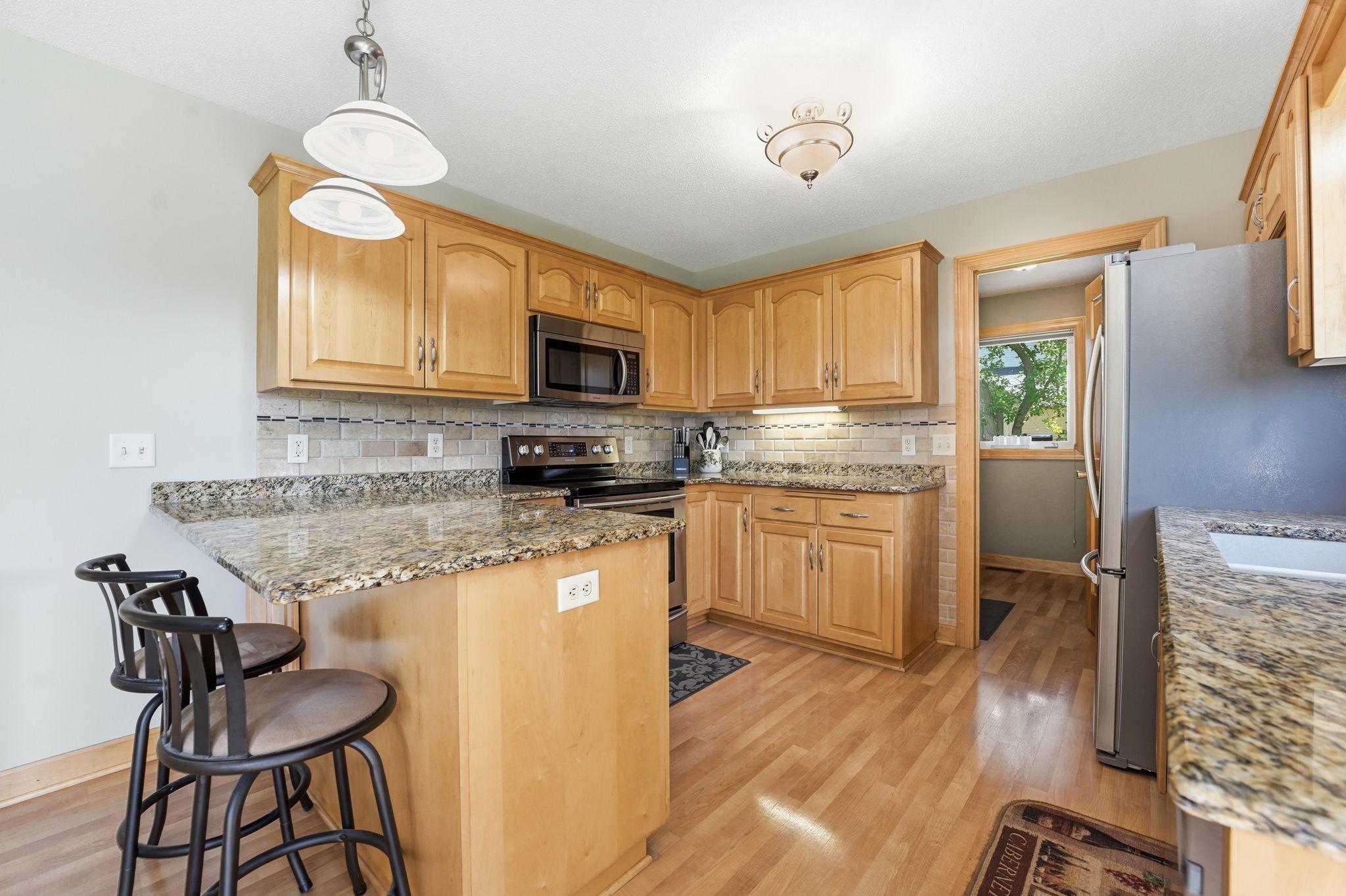 main property photo 4