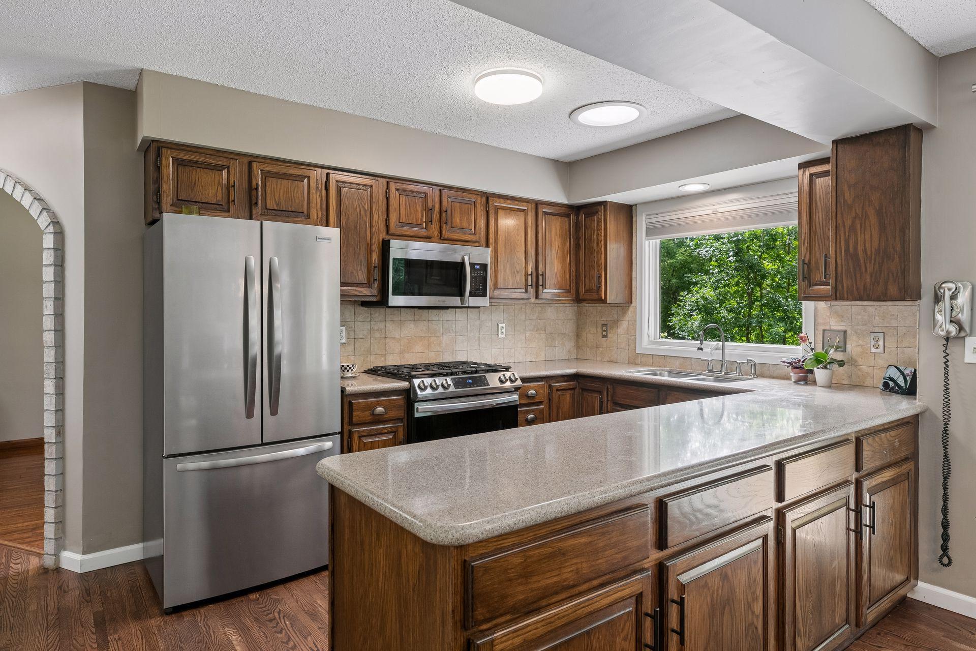 main property photo 9