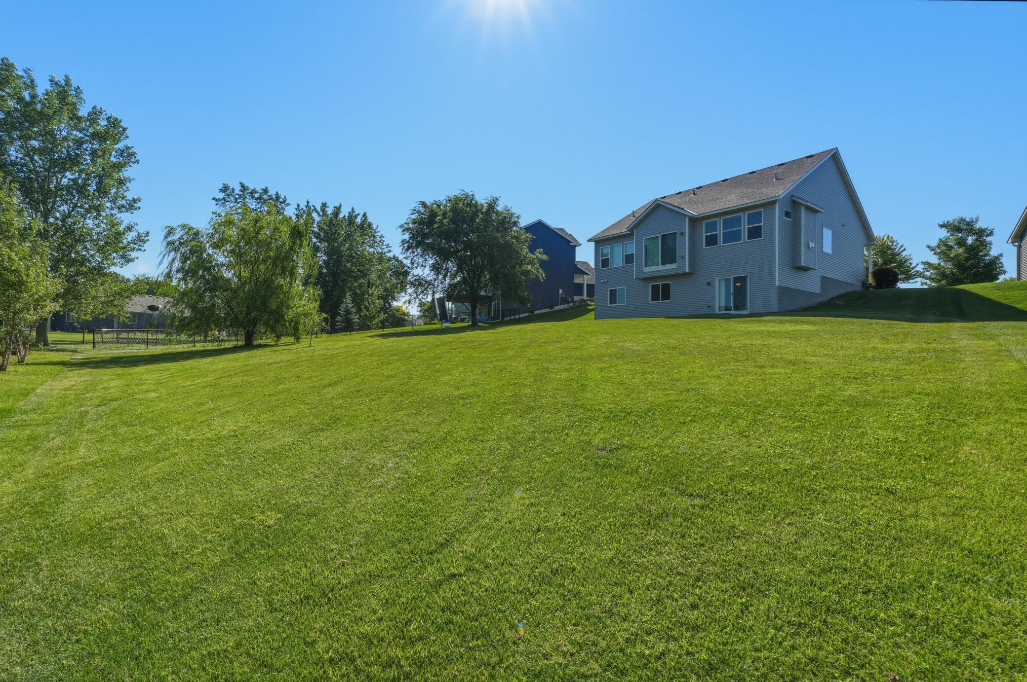 main property photo 33
