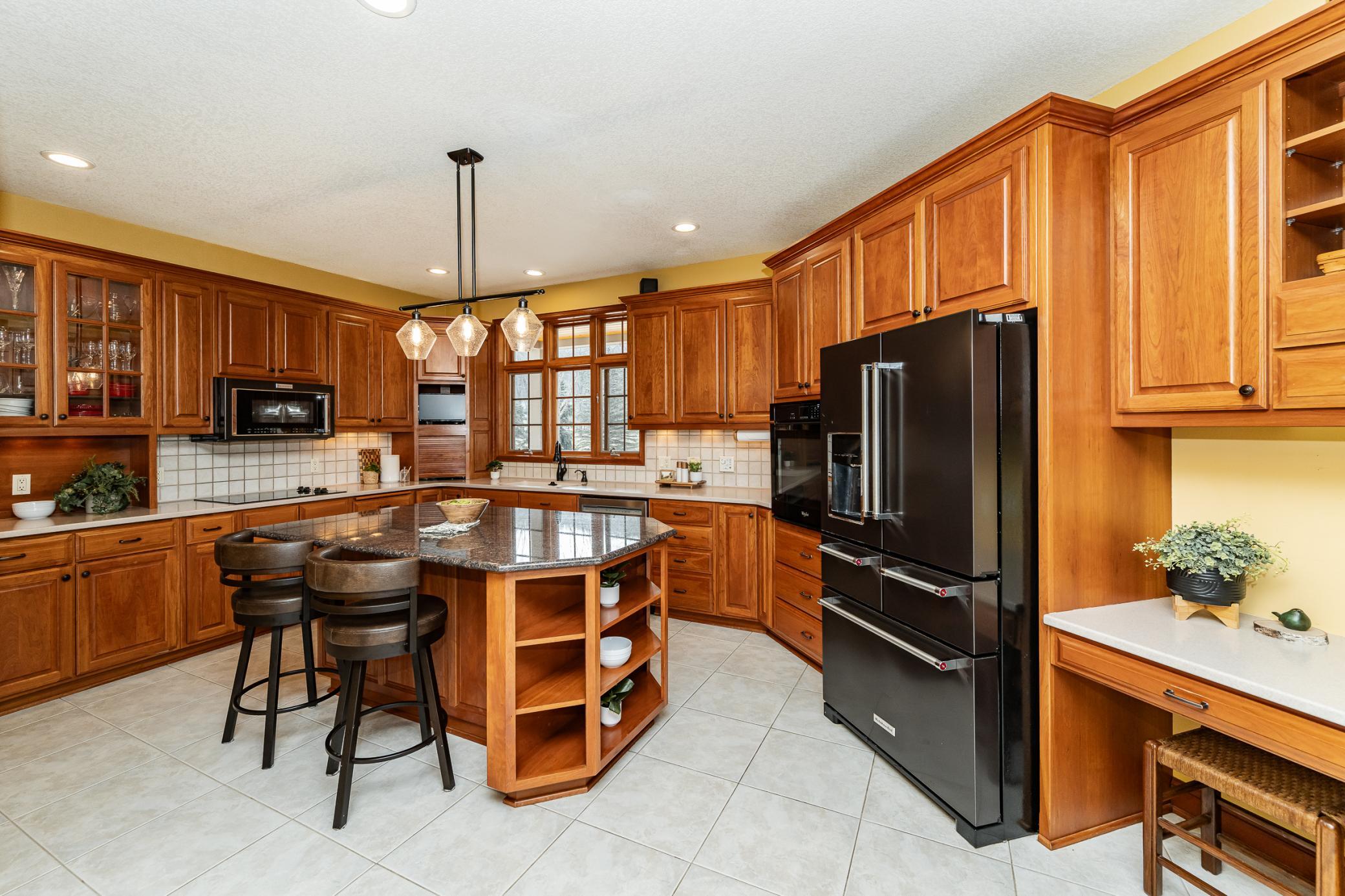 main property photo 11