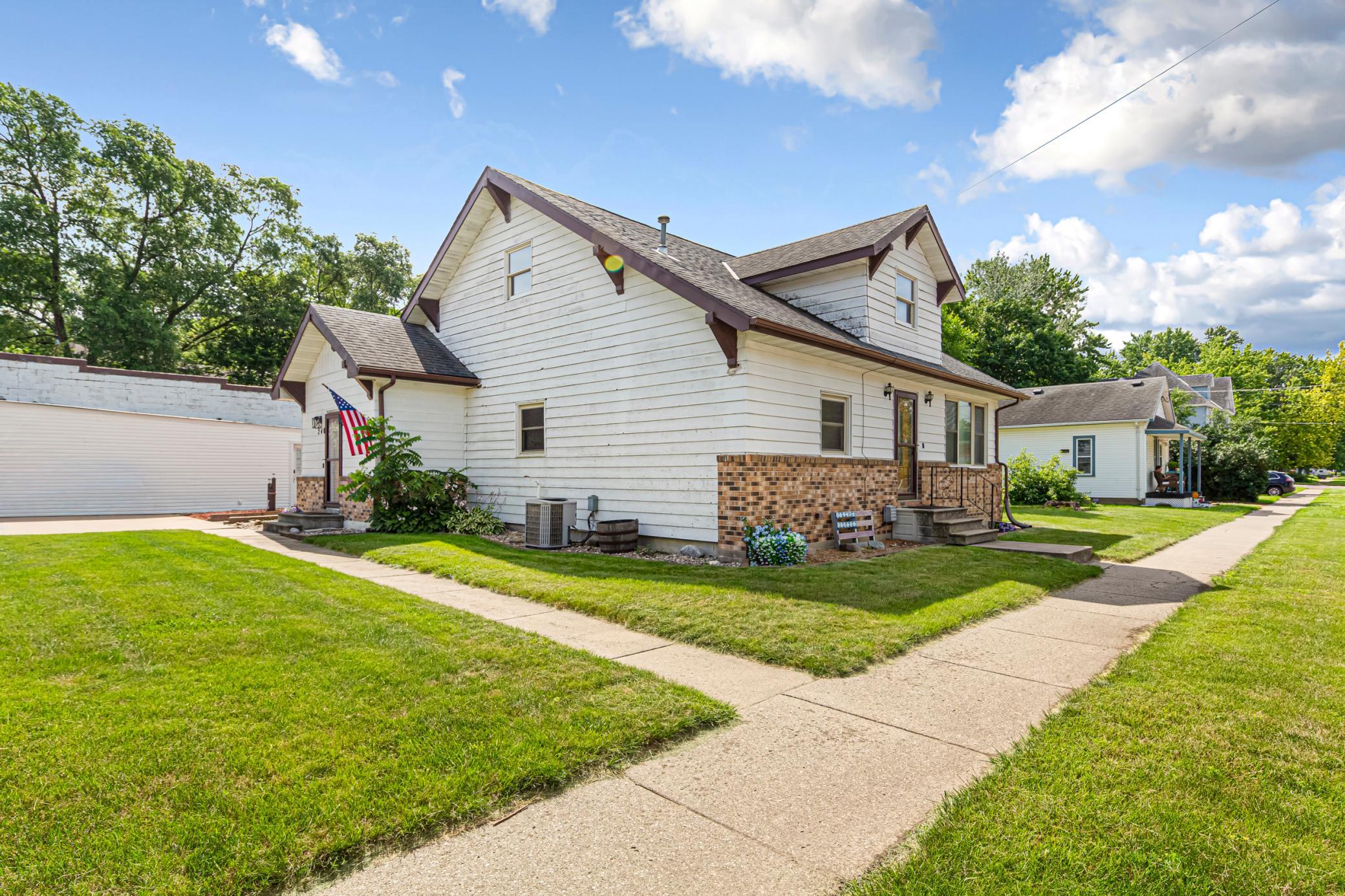 main property photo 40