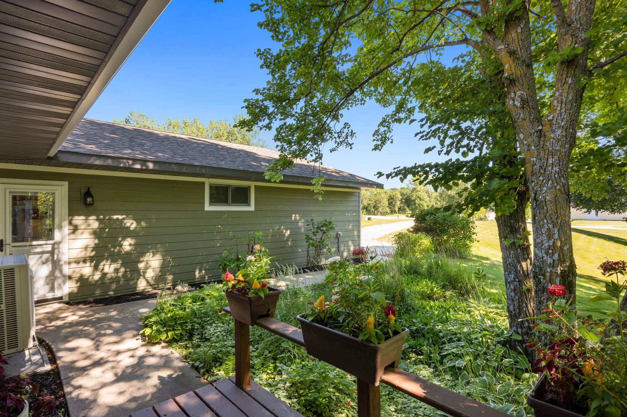 main property photo 78