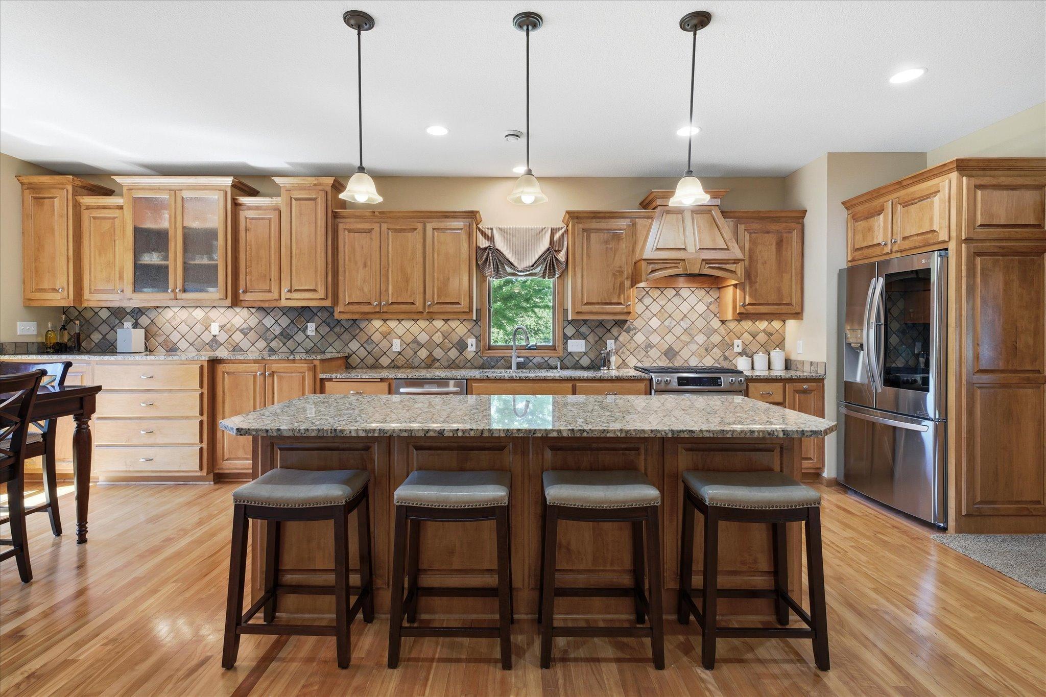 main property photo 16