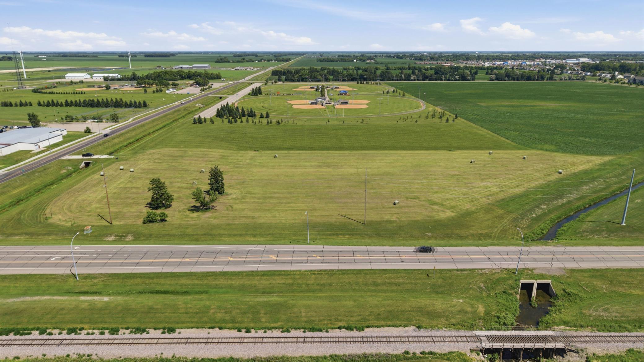 main property photo 9