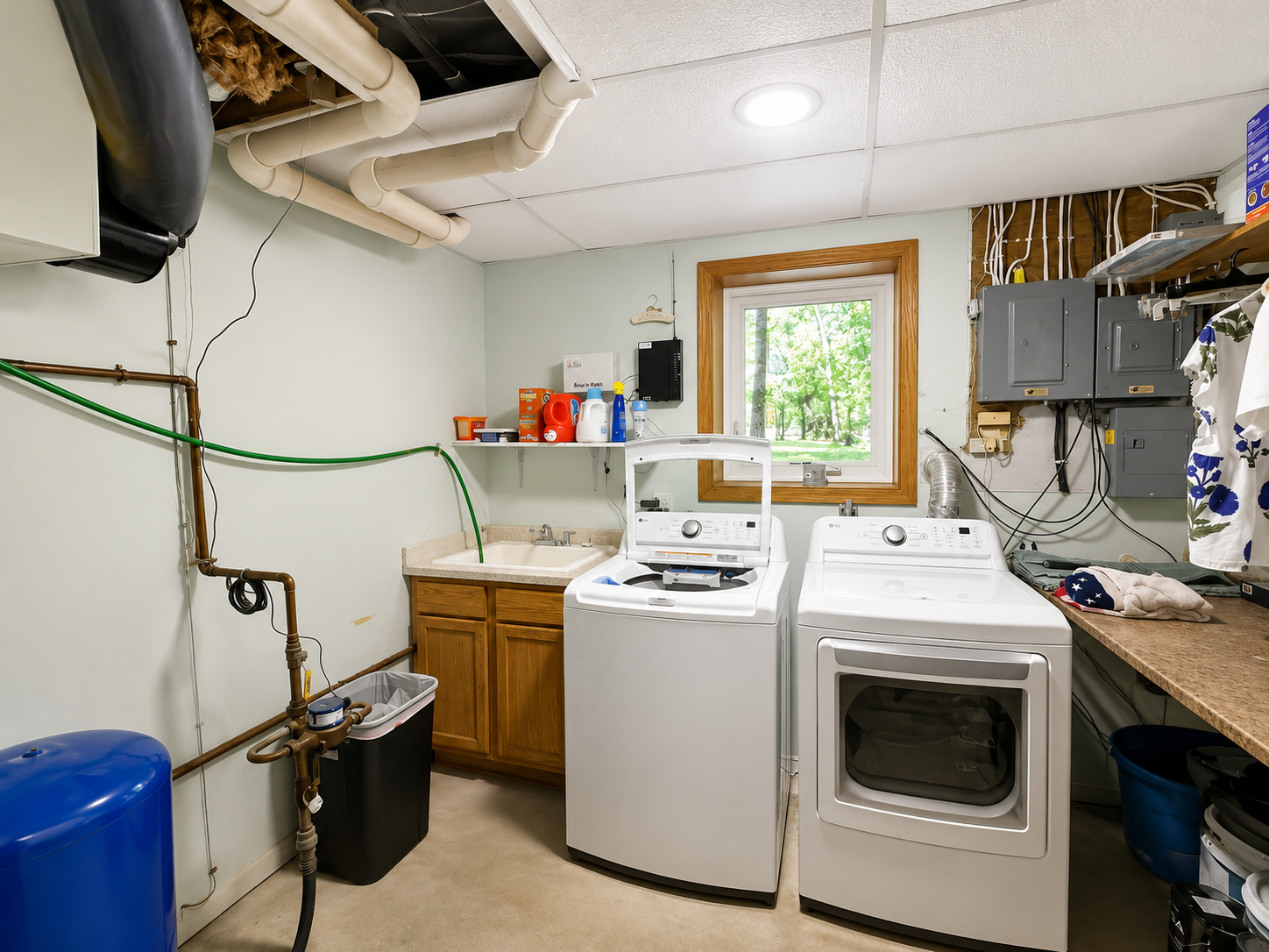 main property photo 36