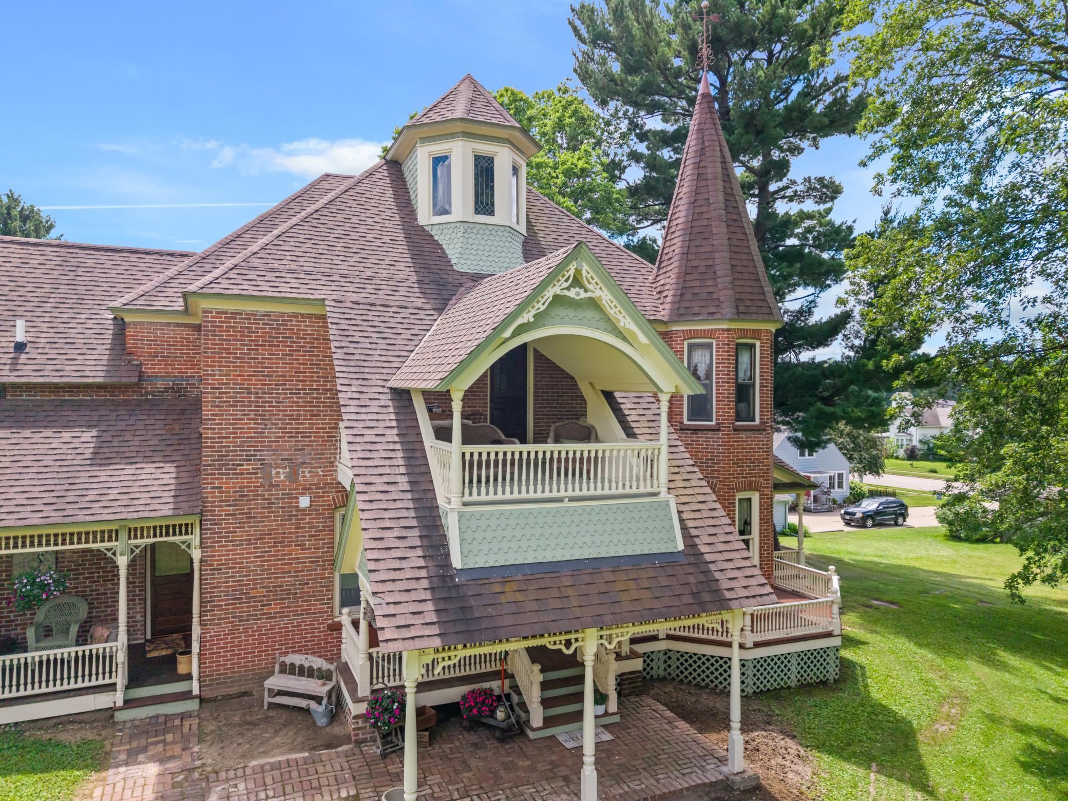 main property photo 19