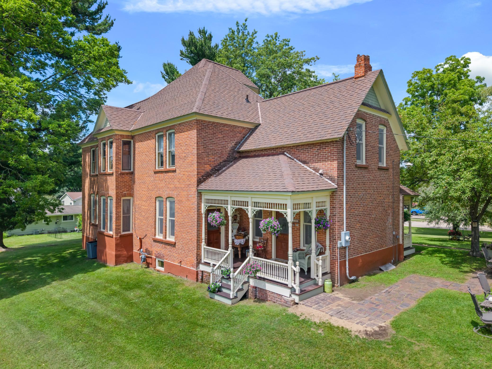 main property photo 2