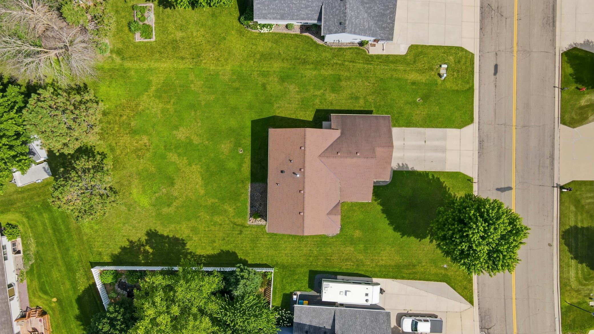 main property photo 36