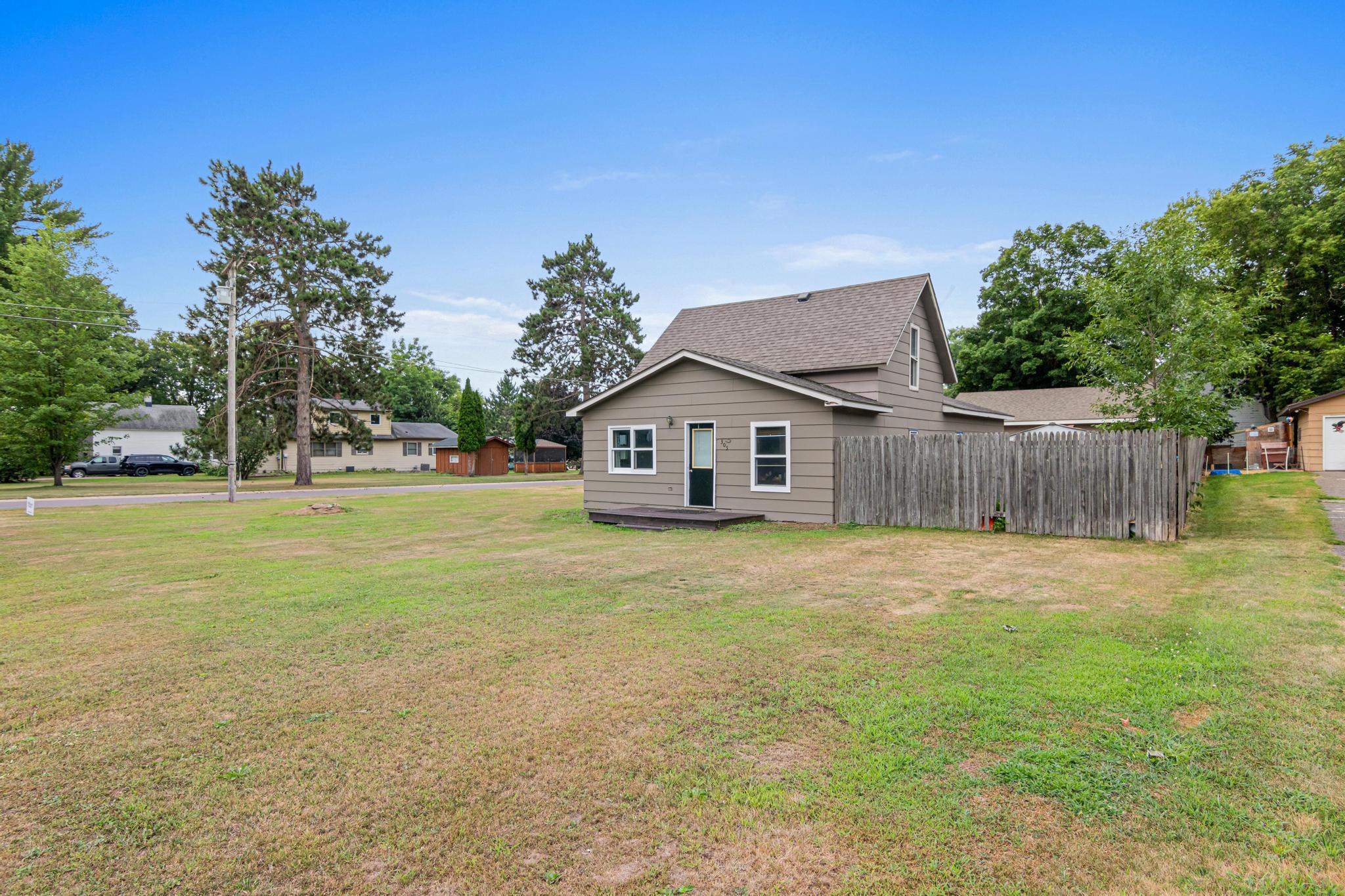 main property photo 22