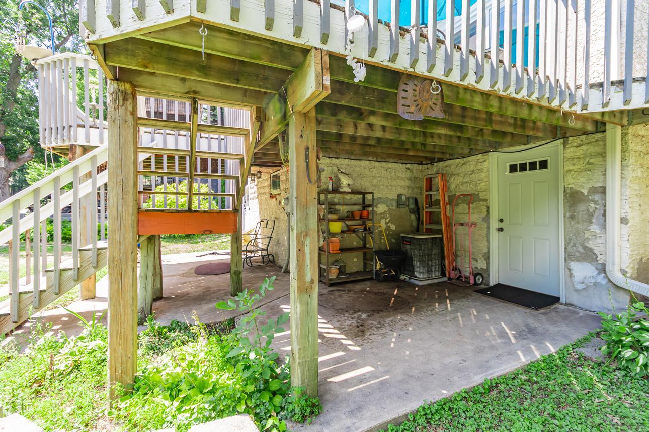 main property photo 35
