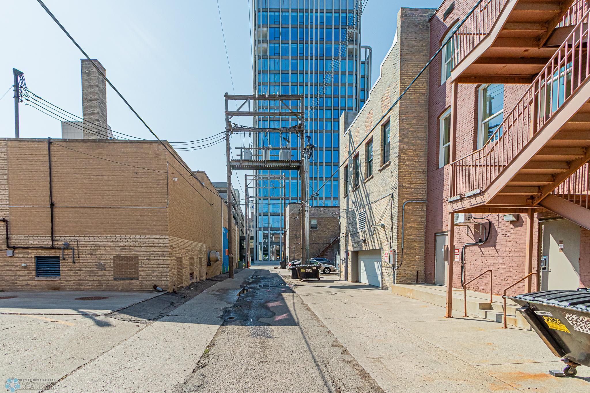 main property photo 35