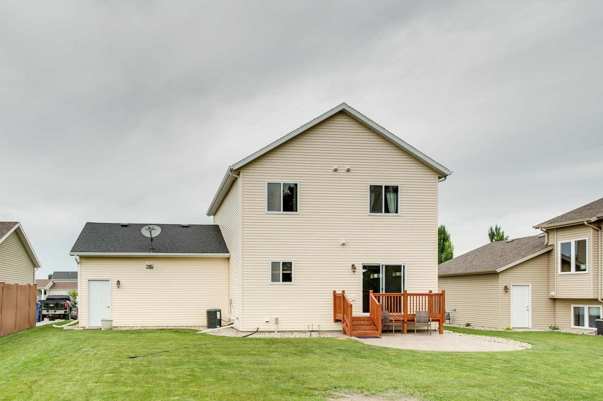 main property photo 37