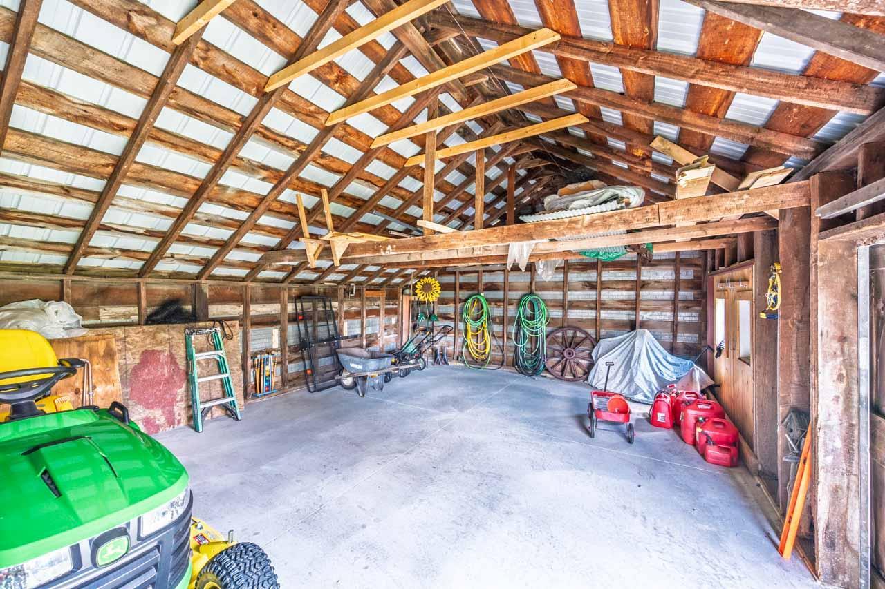 main property photo 70