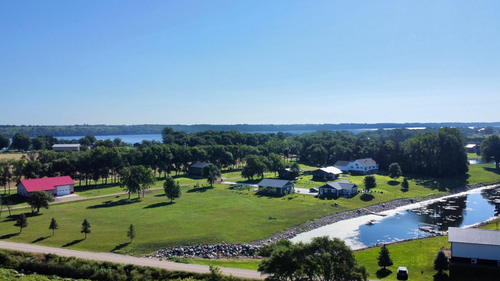 main property photo 7