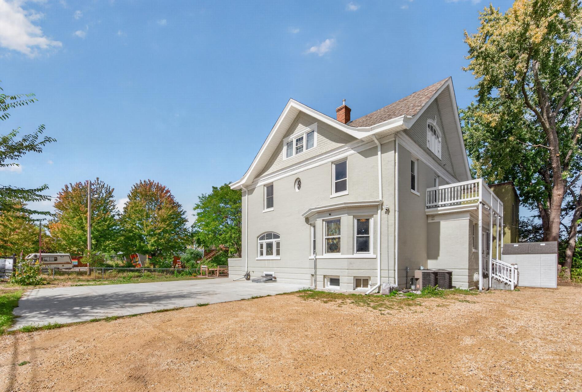 main property photo 49