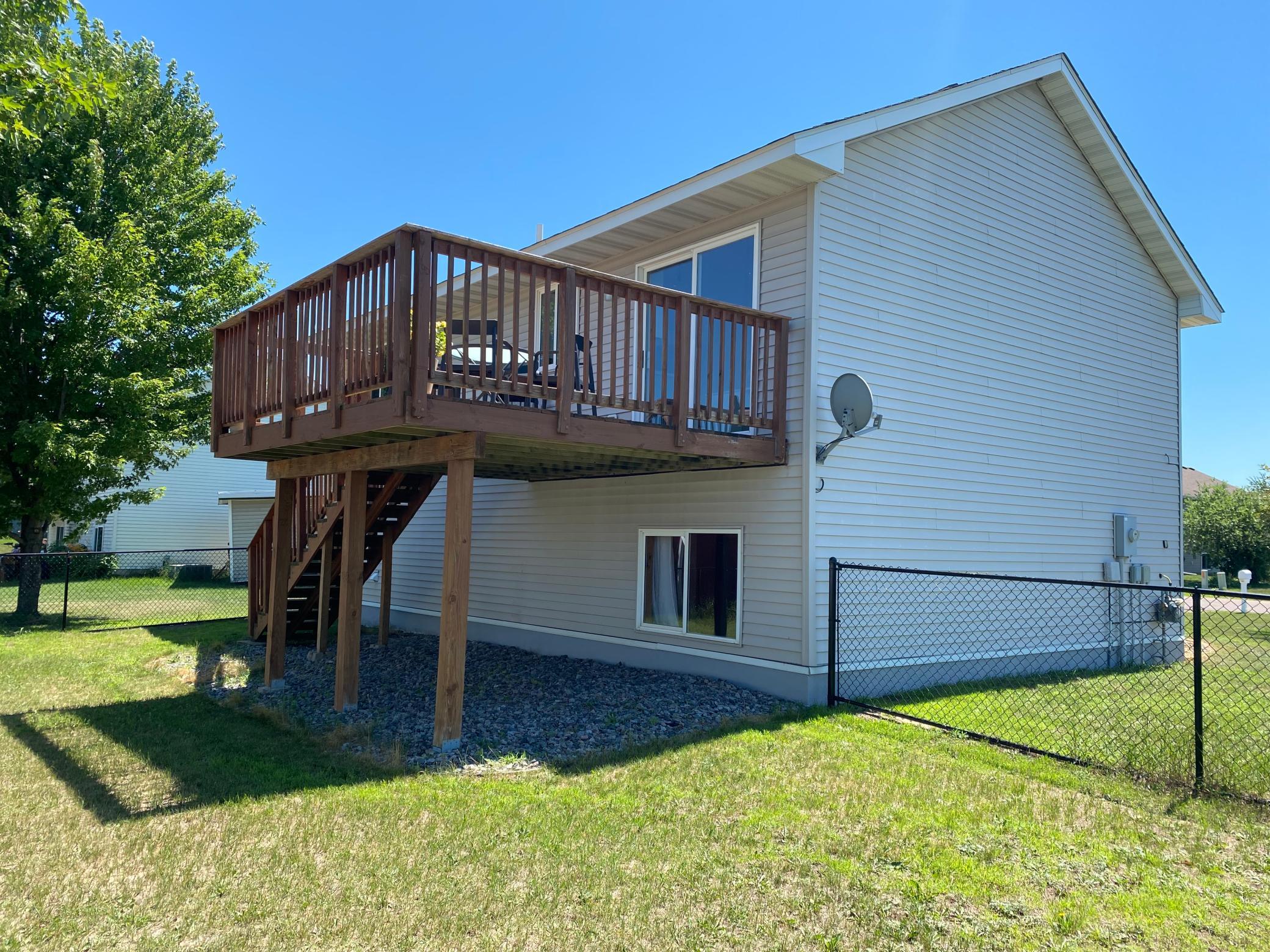 main property photo 4