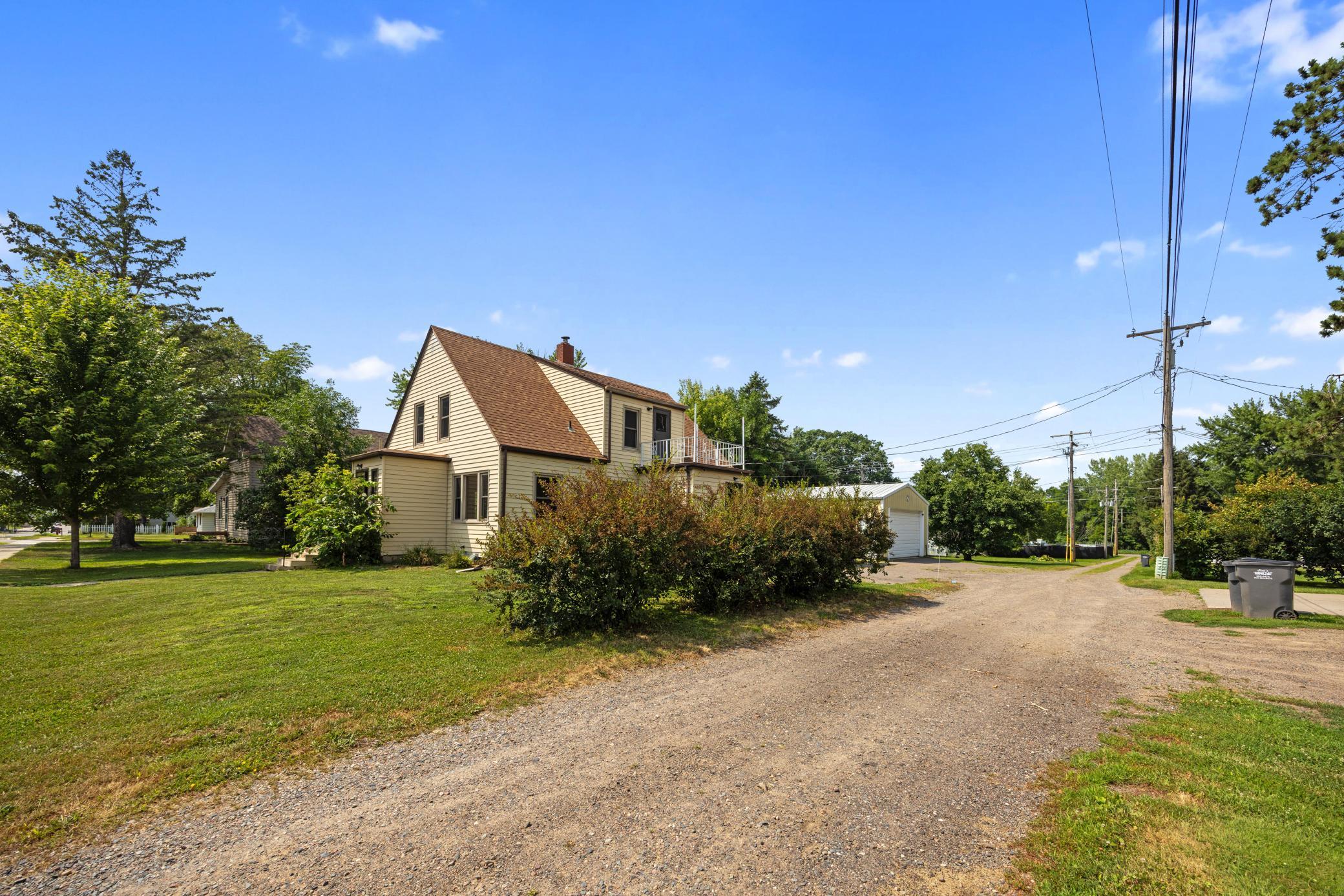 main property photo 22