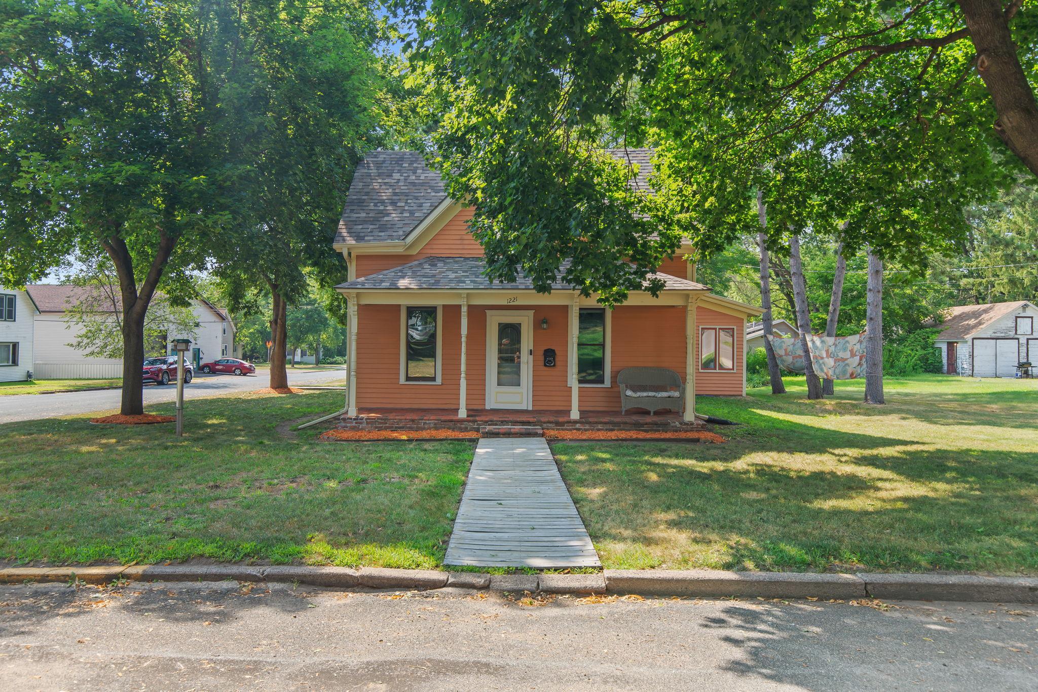 main property photo 26