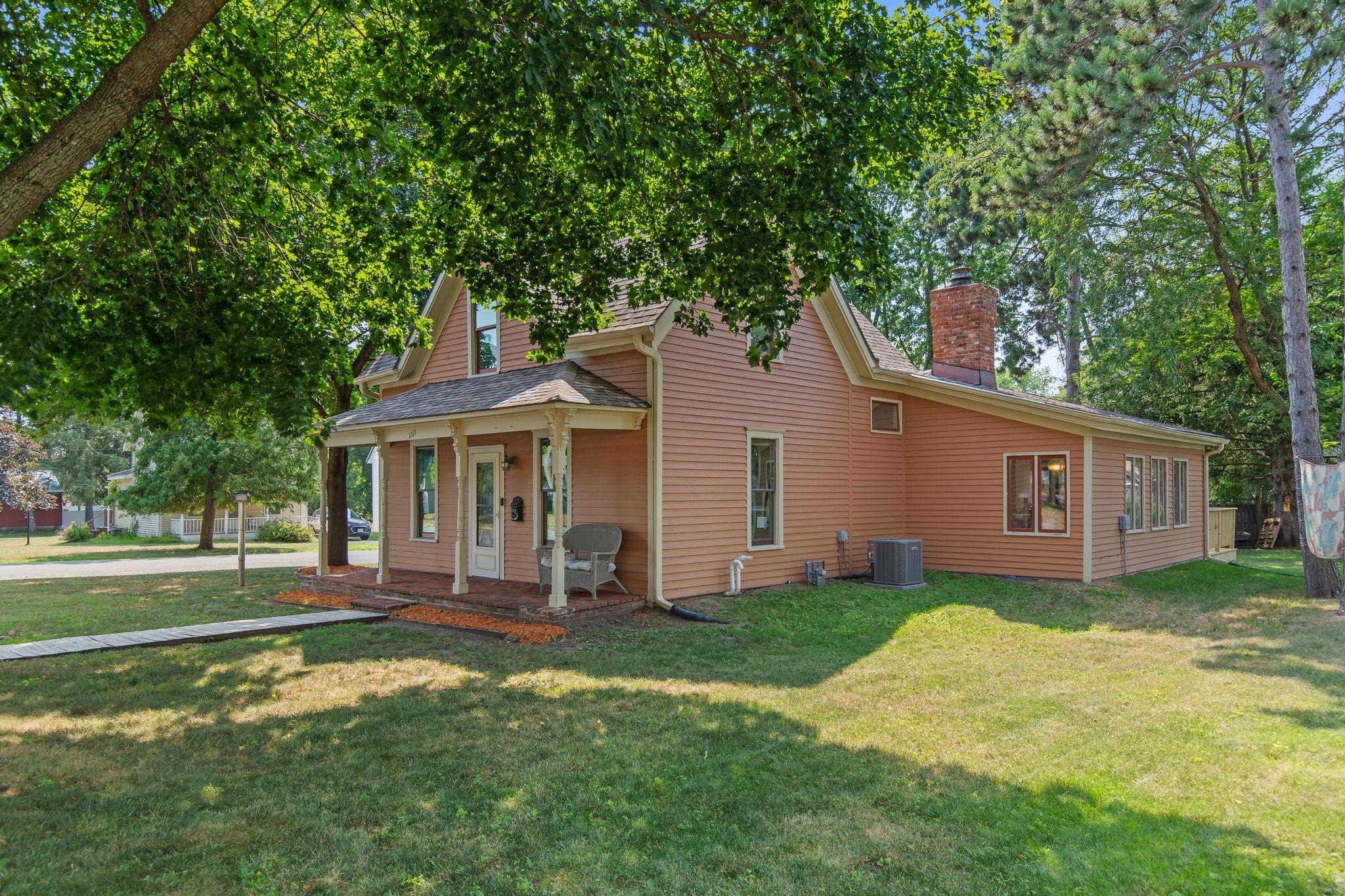 main property photo 27