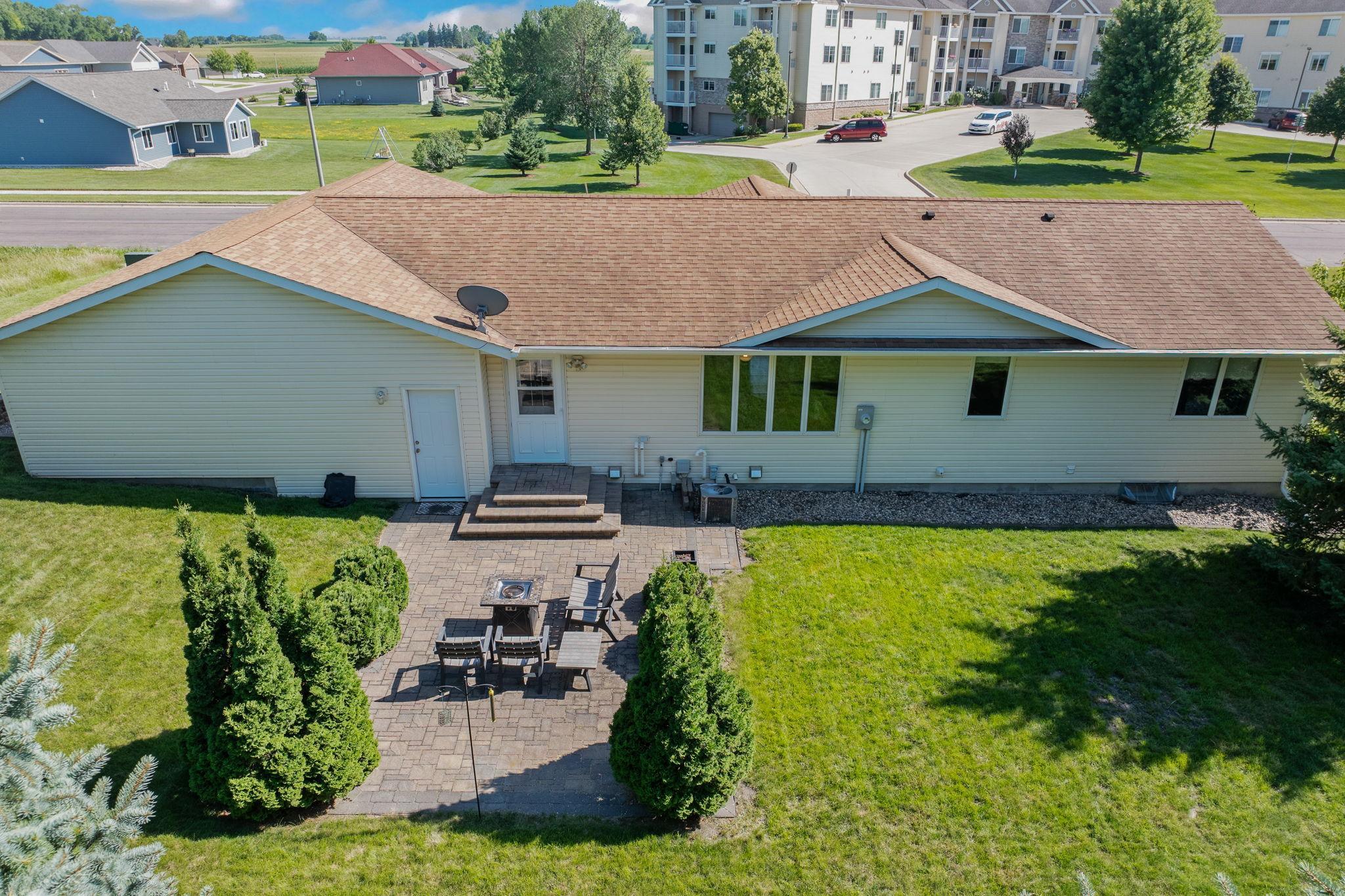 main property photo 50