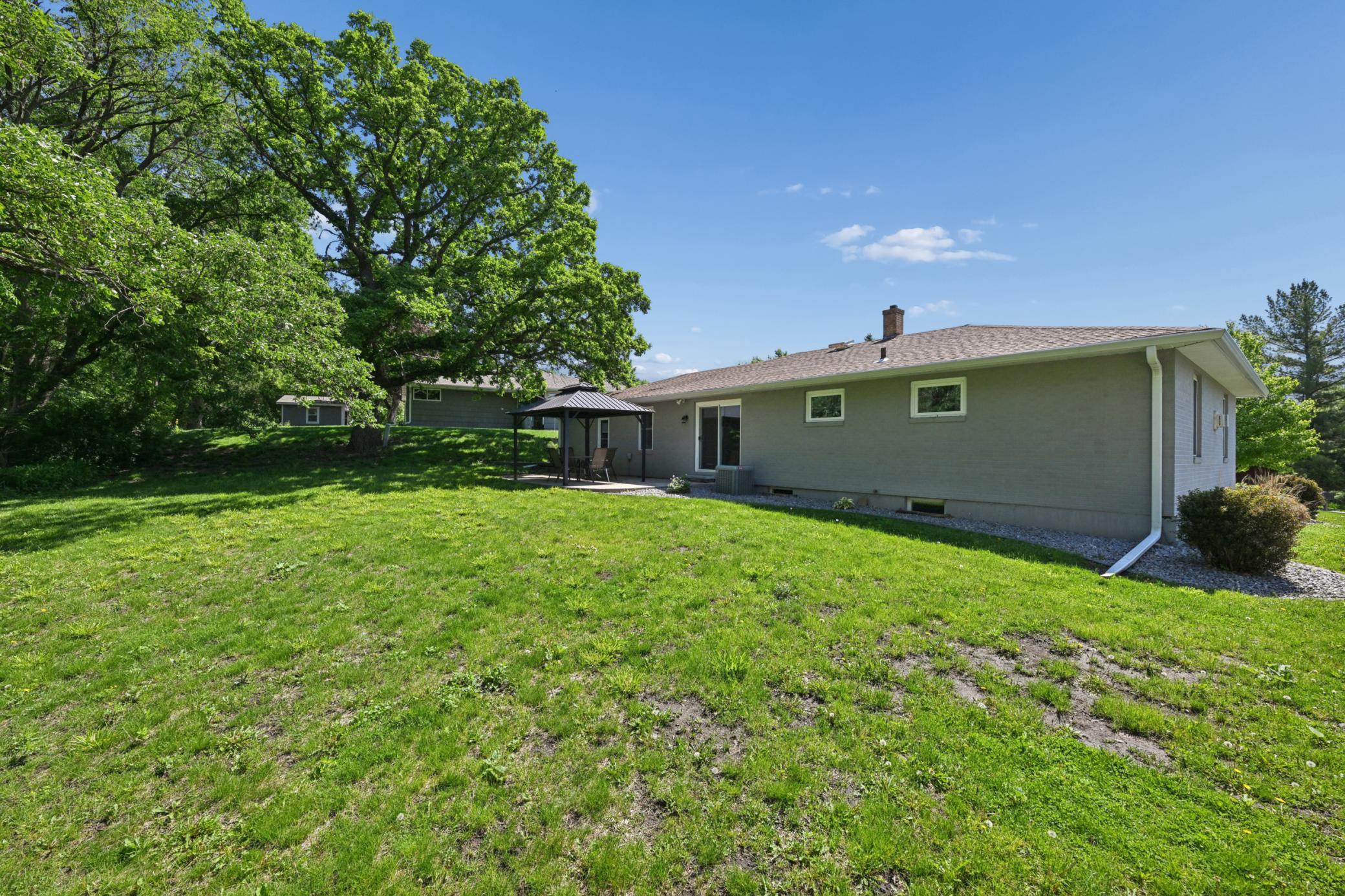 main property photo 32