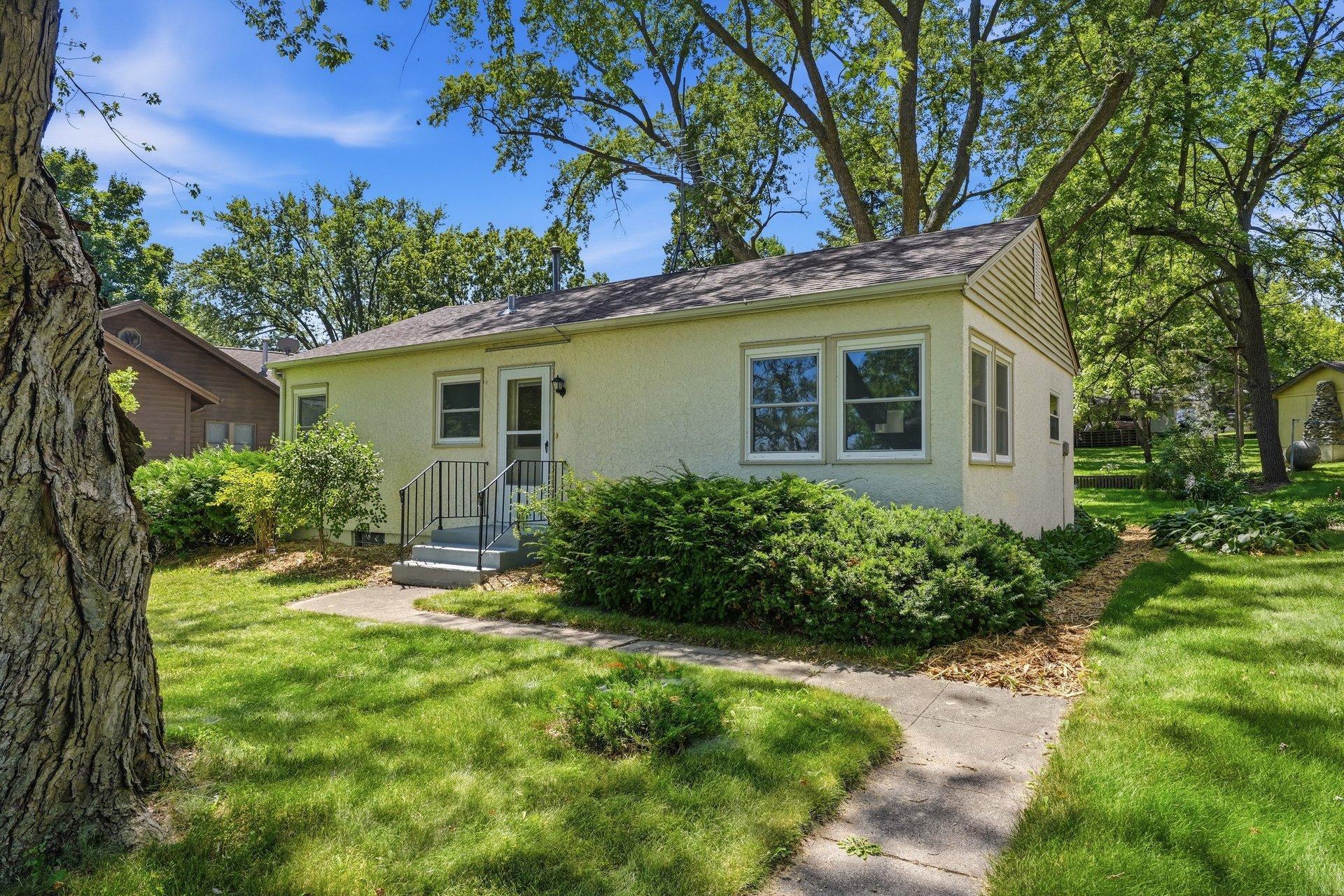 main property photo 0