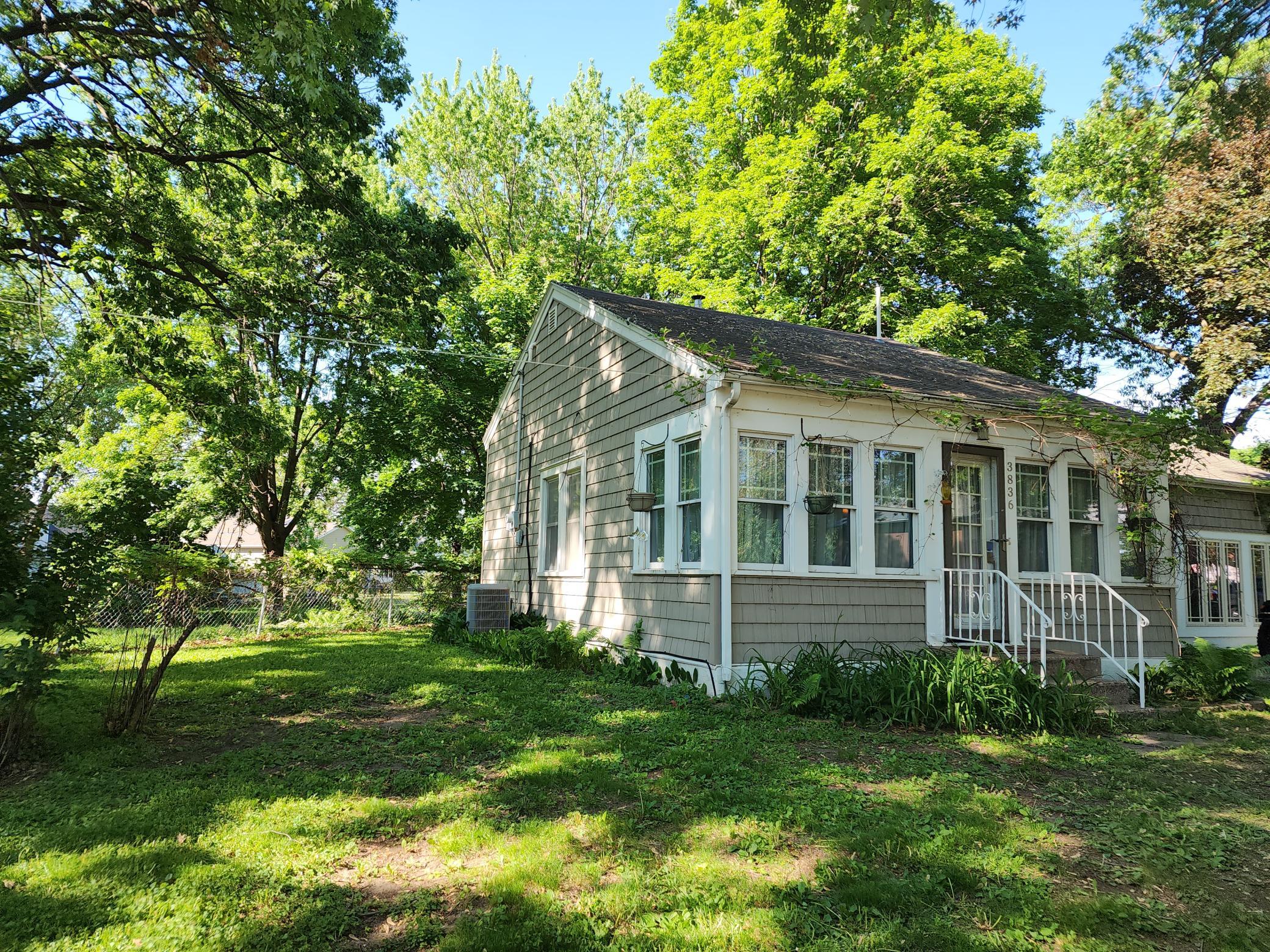 main property photo 5
