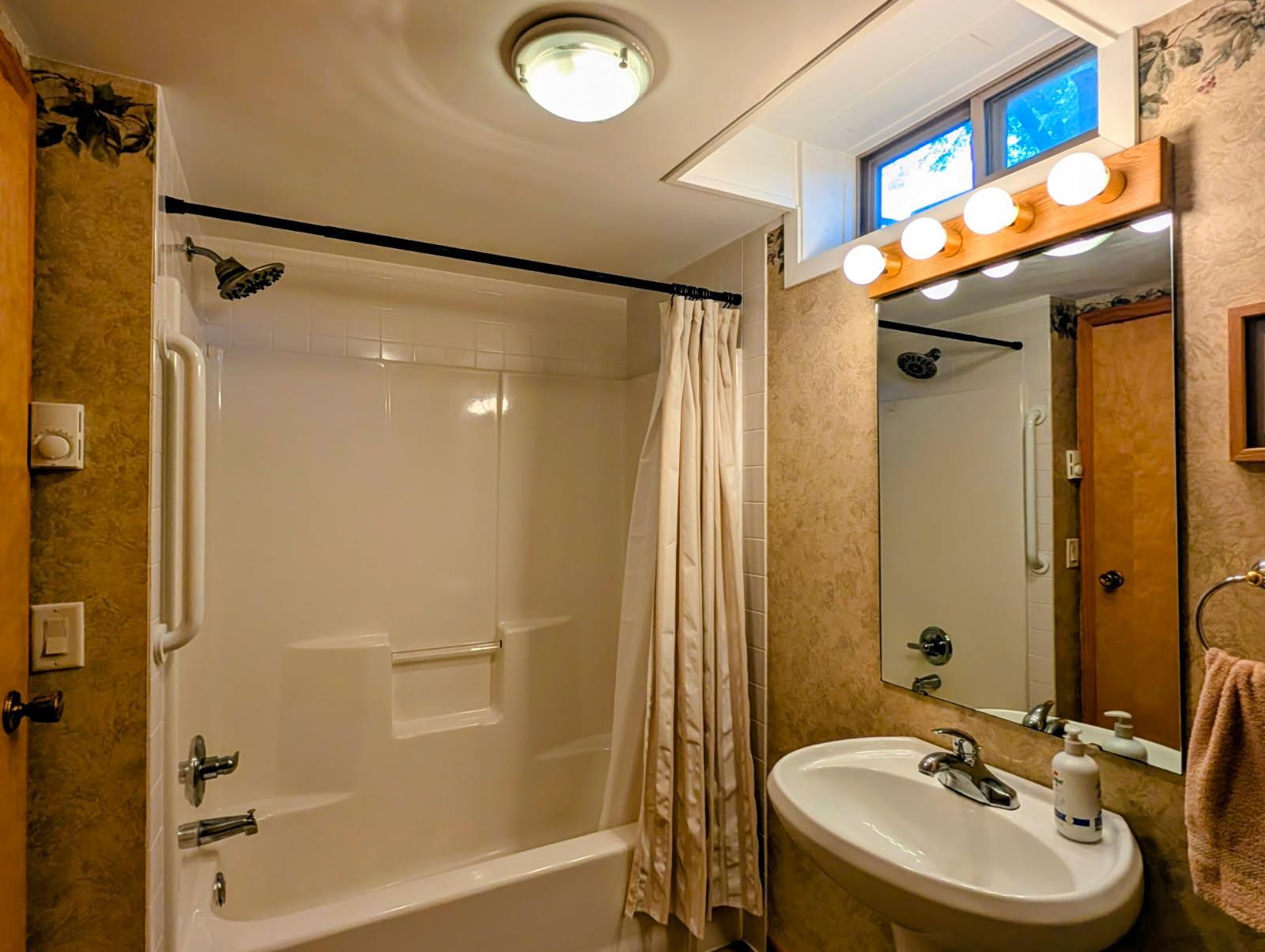 main property photo 59