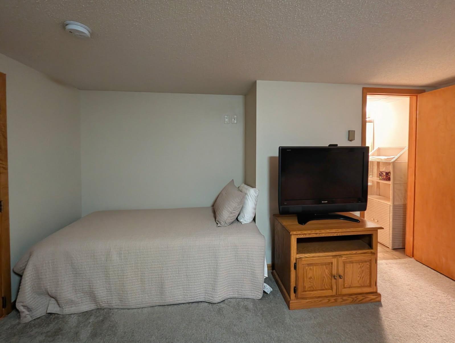 main property photo 70
